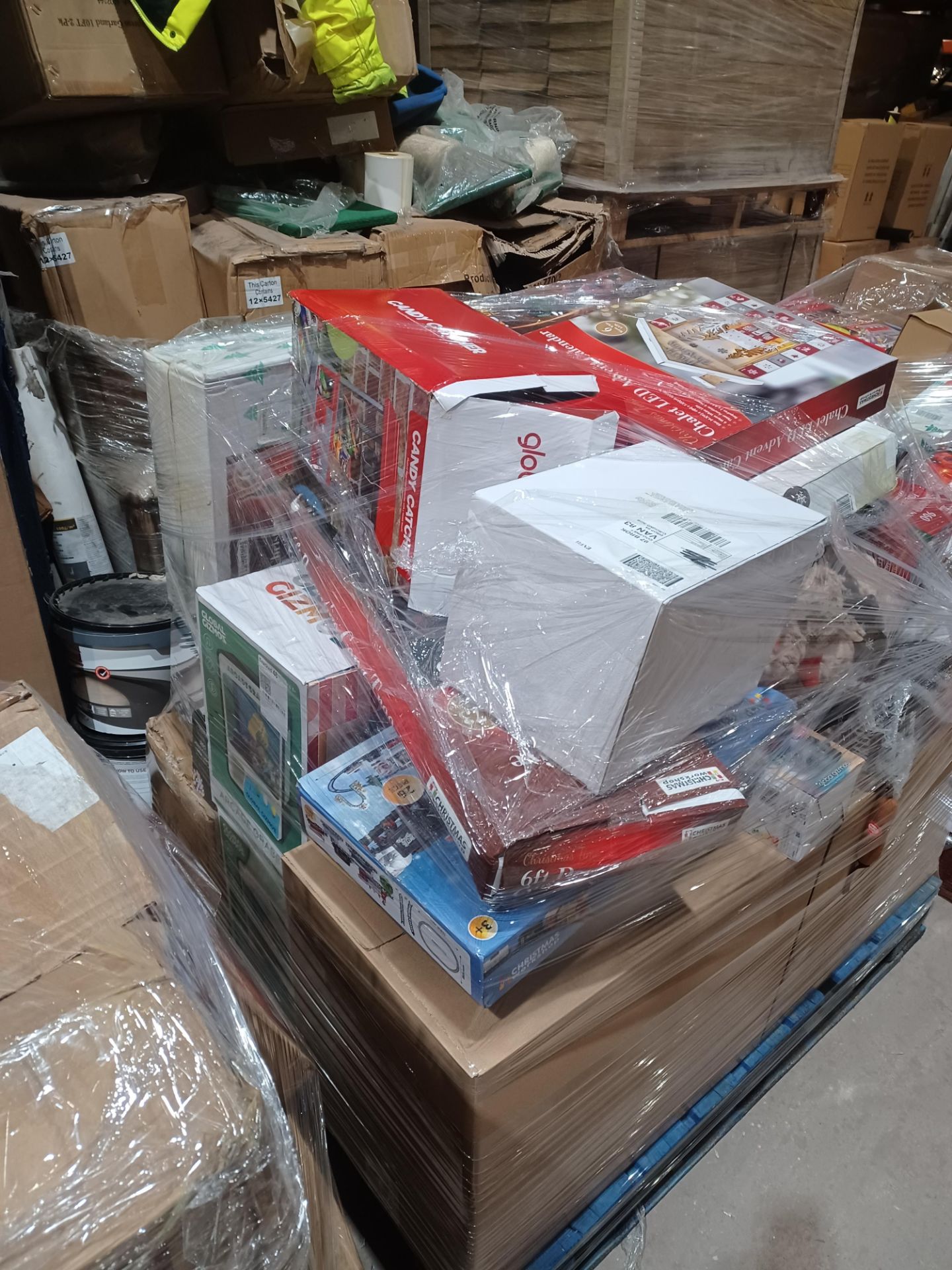 Pallet of Goods to contain; LED Lighting Goods, Lava Lamps, Candy Machines, Arcade Grabber Games, - Bild 2 aus 3