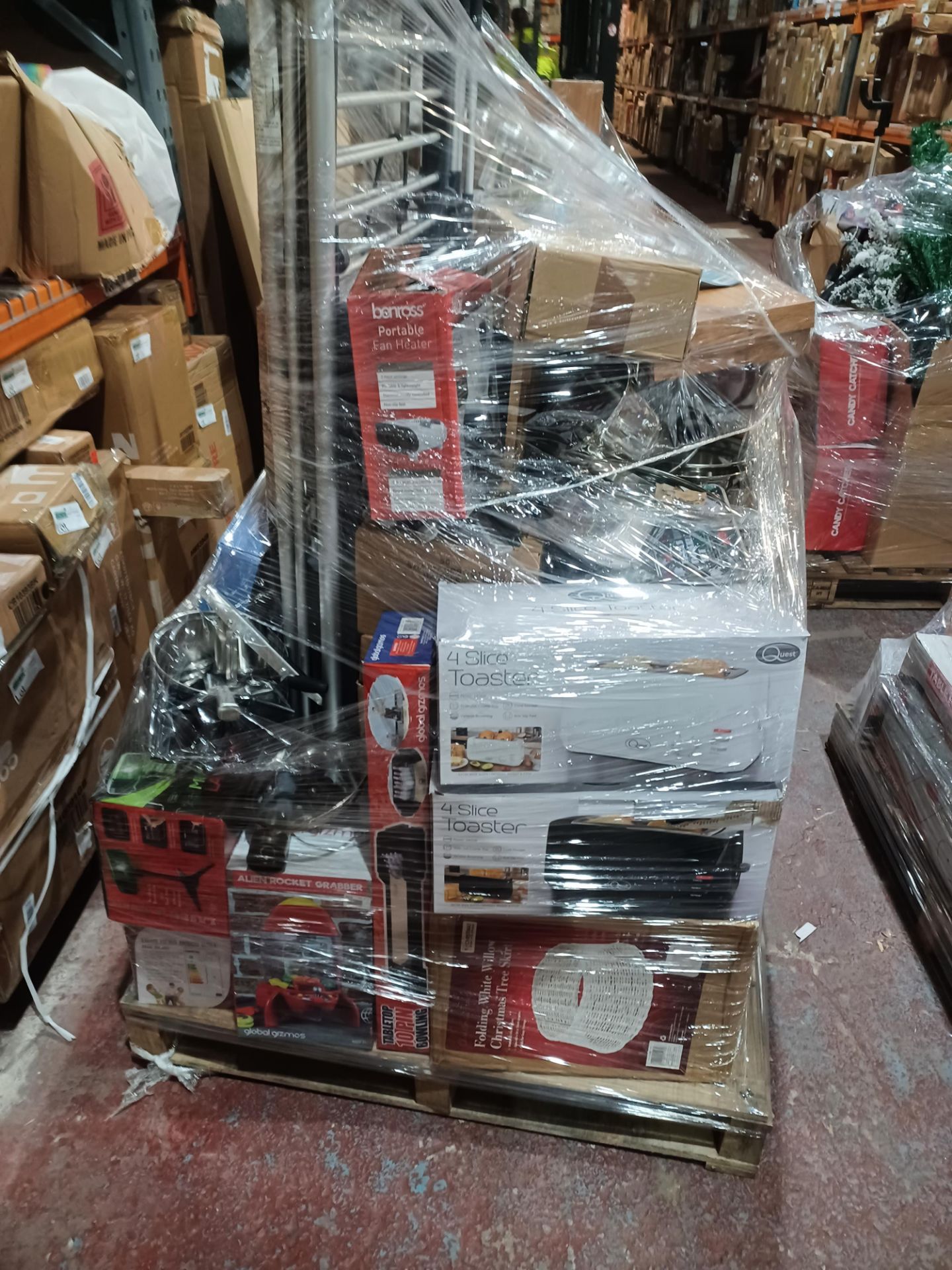 Pallet of Goods to contain; Health Griddle, Deluxe Air Lounger, Kettle, Grinder, Kitchen Goods, - Image 3 of 4