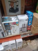 4 x Piece Mixed lot to include portable Garment Steamer, Wet Dry Grinder, and more- R9.2.