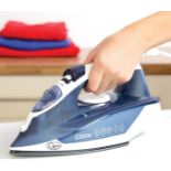 Quest 34140 Professional Steam Iron / Variable Temperature / 40 Second Rapid Heating / Non-Stick