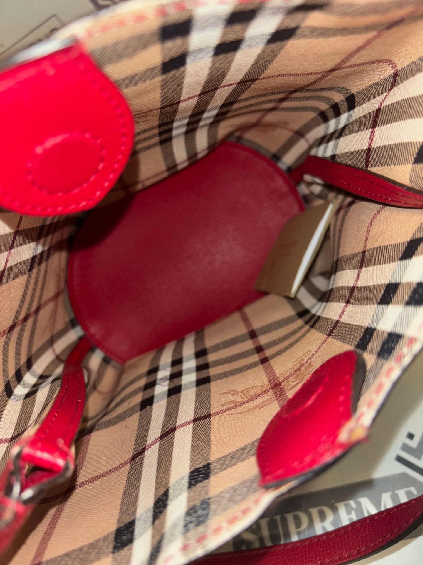 Genuine Burberry Lorne Bucket Bag Crossbody Red Leather Heymarket Check - Image 10 of 11