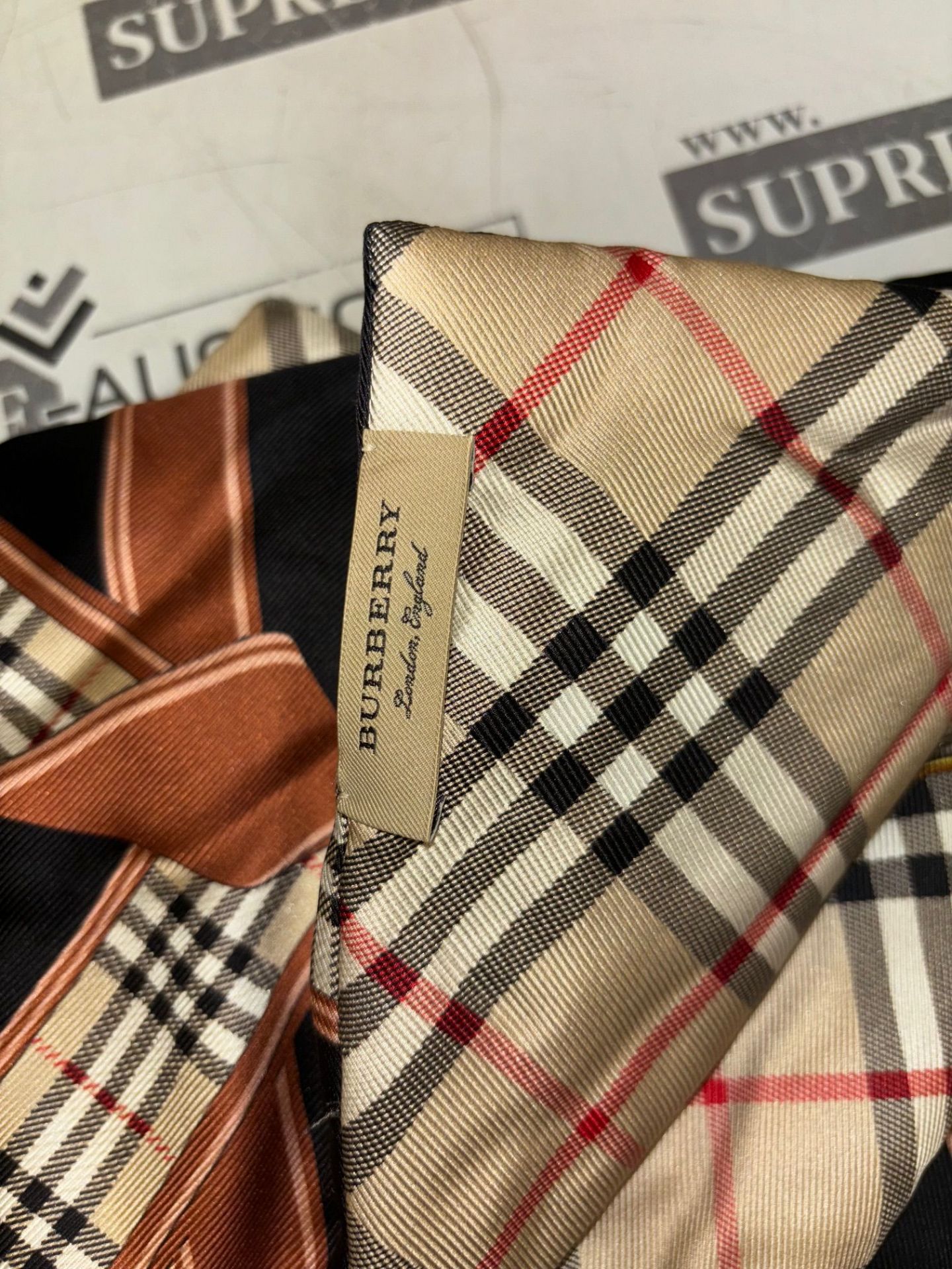 Genuine Burberry archive mulberry padded silk scarf - Image 4 of 5
