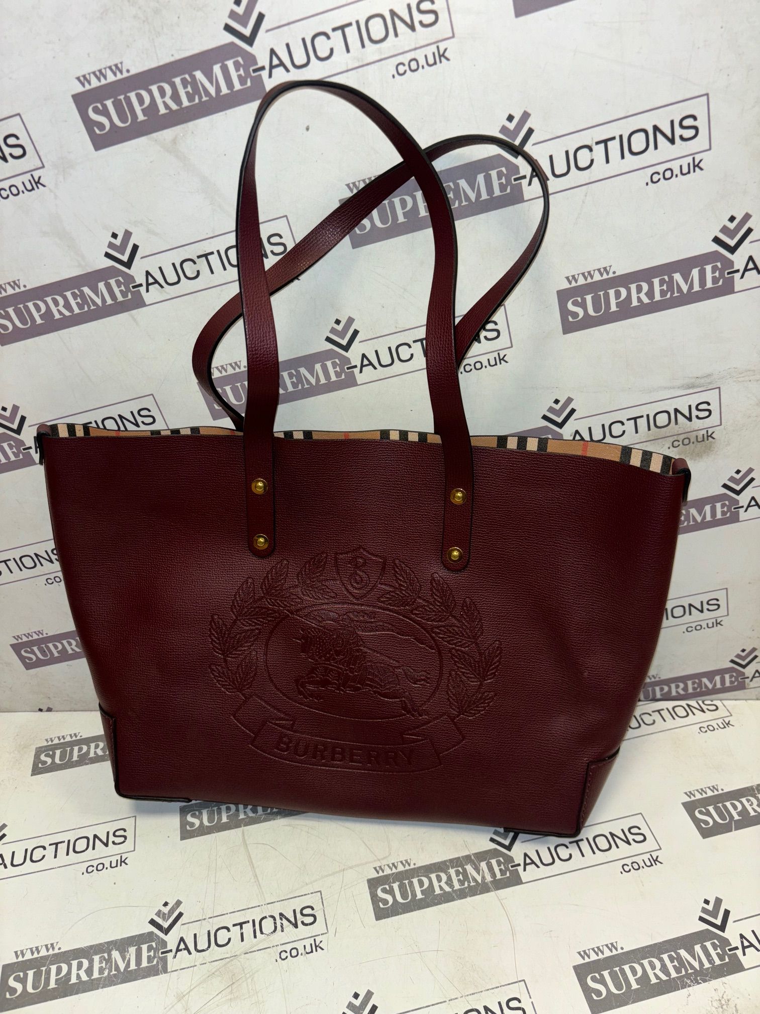 Genuine Burberry Embossed Crest Leather Tote. Burgendy - Image 4 of 11