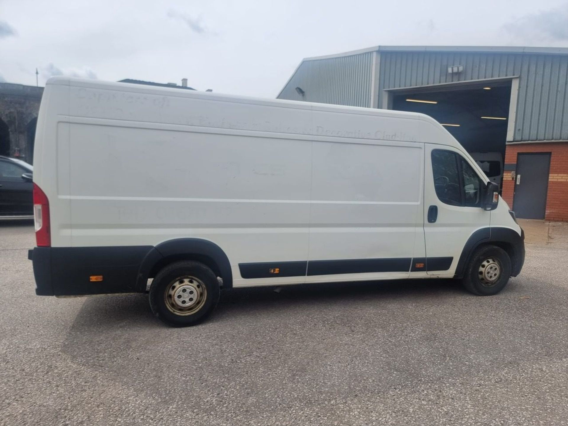 MA69 HCK PEUGEOT BOXER 435 2.2 BLUEHDI 140 L4 H2 PROFESSIONAL Panel Van. MOT Expiry: 14/10/2024. - Image 6 of 8