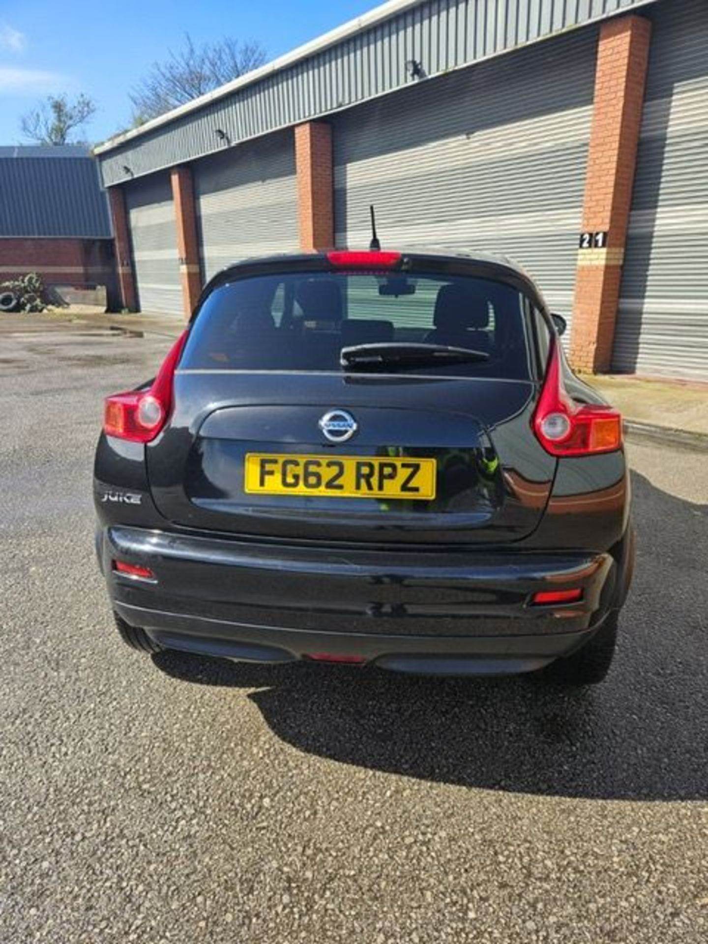 FG62 RPZ NISSAN JUKE 1.6 TEKNA Hatchback. MOT Expiry: 03/08/2024.   Date of registration: 22/10/ - Bild 3 aus 9