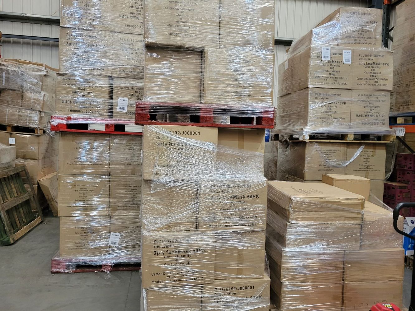 17 Pallets of Face Masks to be sold as one lot - Delivery Available!