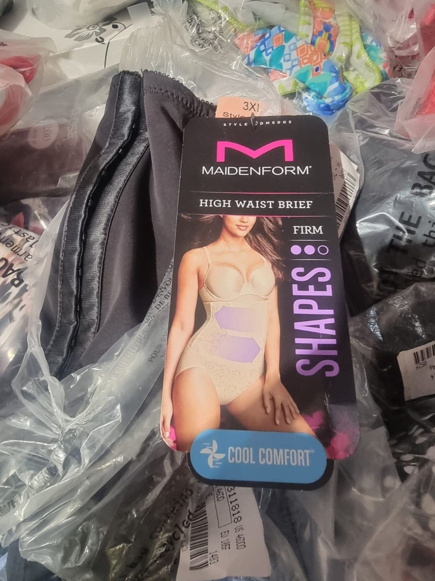 100 x NEW PACKAGED ASSORTED SWIM & UNDERWEAR FROM BRAND SUCH AS WONDERBRA, BOUX AVENUE, ANN SUMMERS, - Bild 17 aus 53