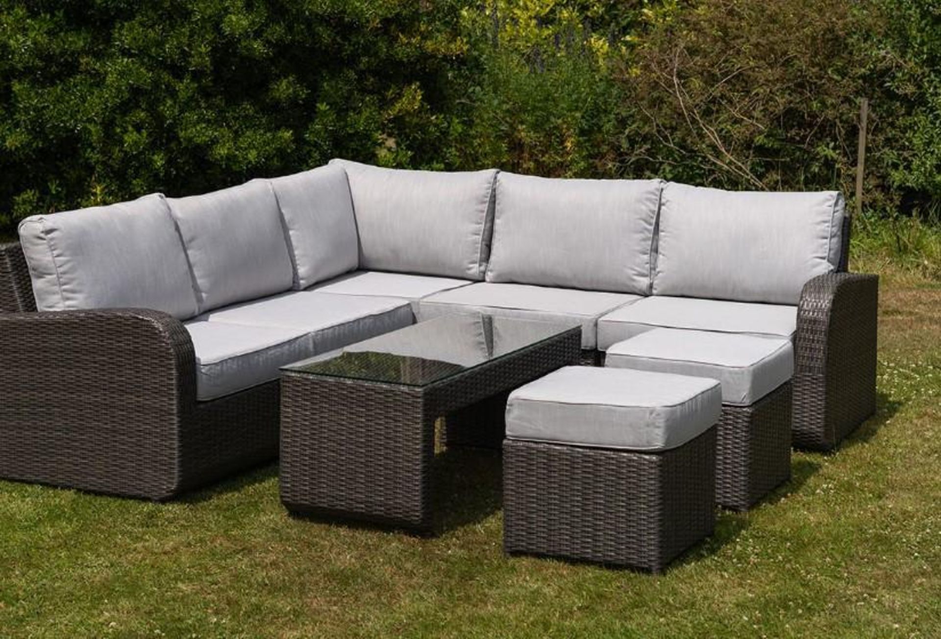 Brand New Moda Furniture 8 Seater Corner Group With Coffee Table in Grey with Grey Cushions. RRP £ - Bild 4 aus 12