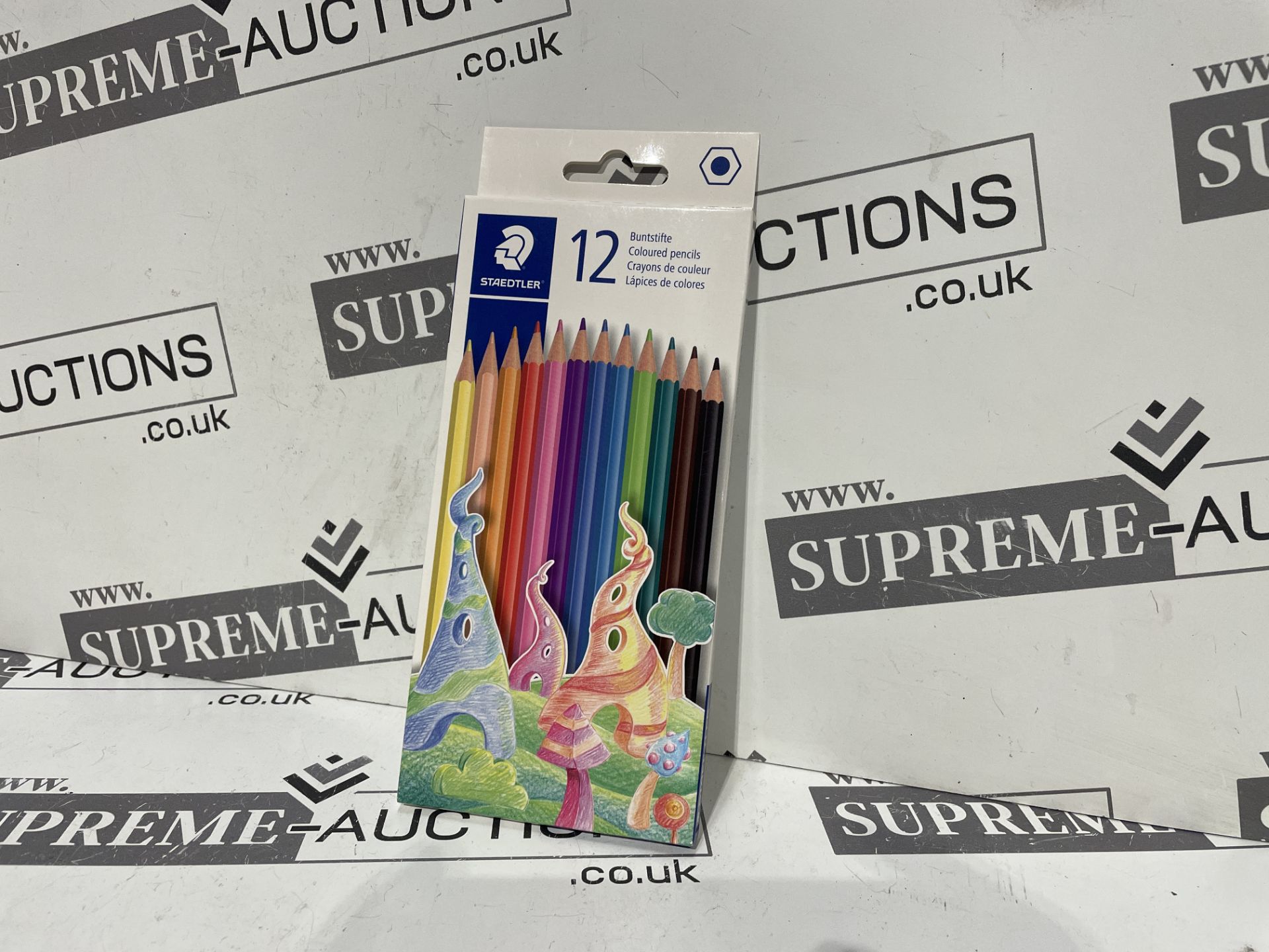 35 X BRAND NEW PACKS OF 12 STAEDTLER ASSORTED COLOURED PENCILS P4