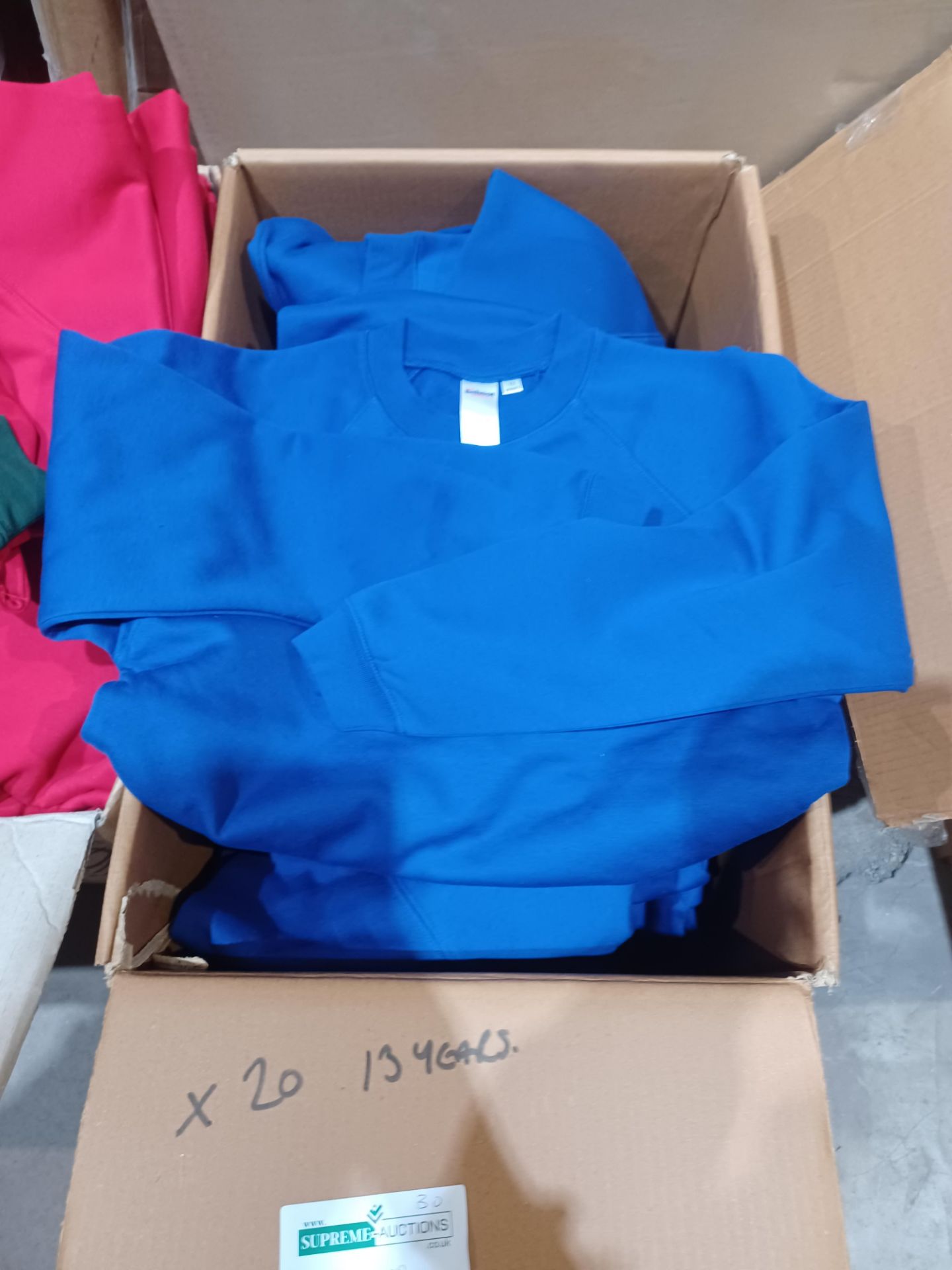 20 x Soft Cotton Fleeced Premium Swearshirts in Blue & . RRP £19.81 each - R14