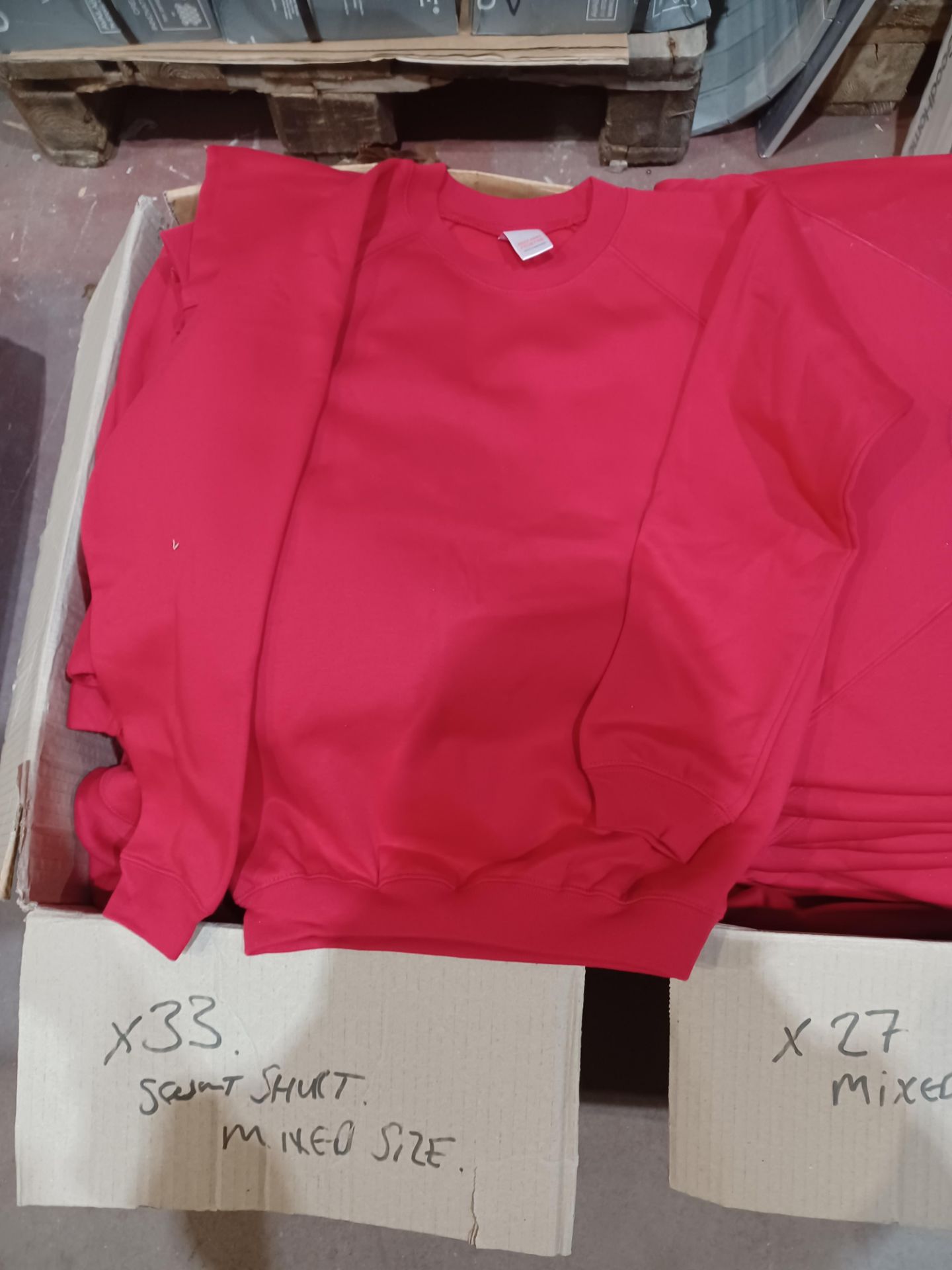 27 x Soft Cotton Fleeced Premium Swearshirts in Red in mixed sizes . RRP £19.81 each - R14