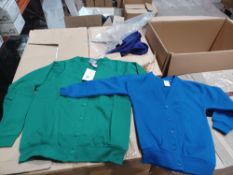 30 x Mixed Soft Fleece Kids Cardigans Assorted Sizes Blue & Green. RRP £15.99 each. - R14.