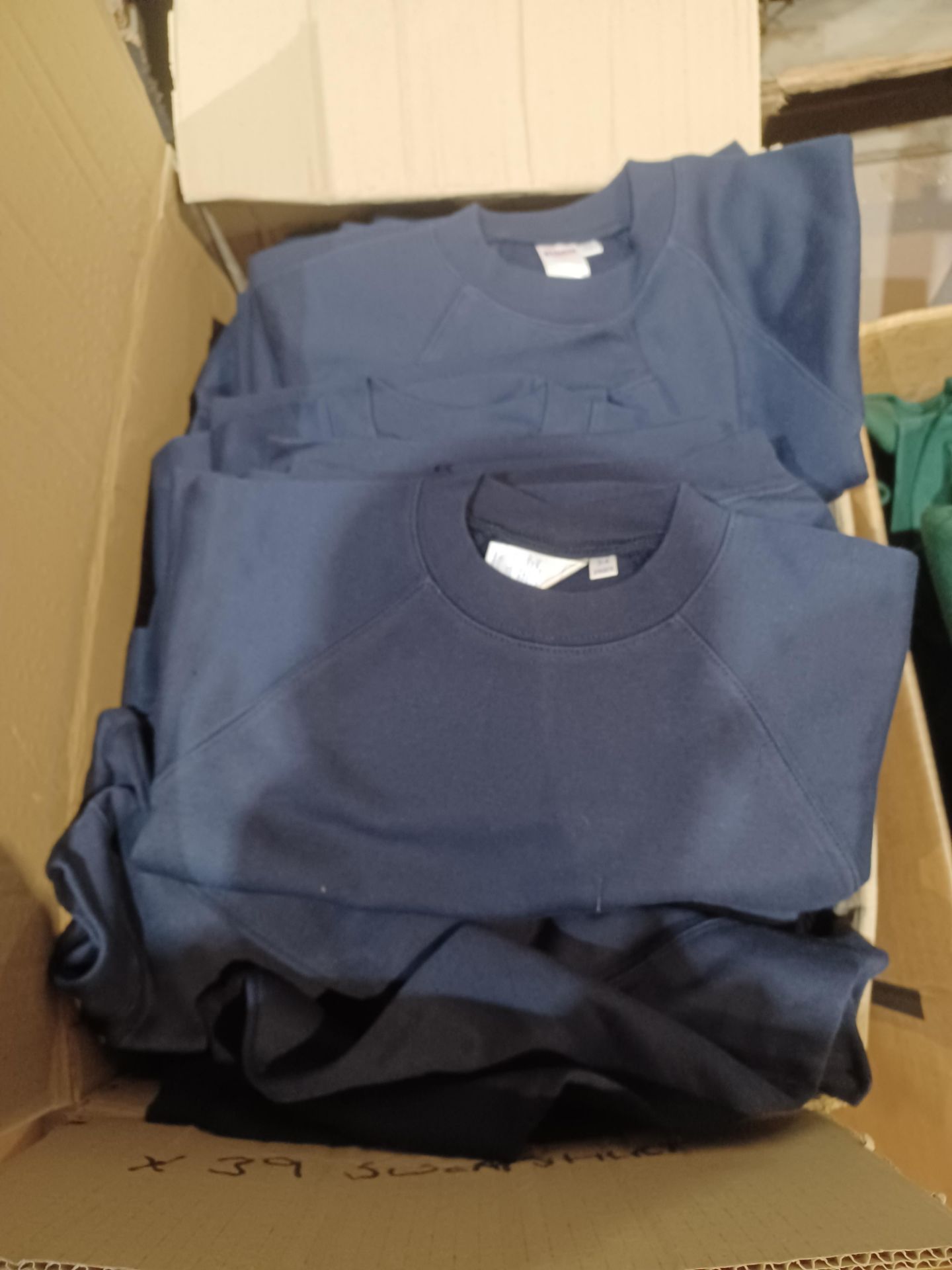 39 x Soft Cotton Fleeced Premium Swearshirts in Navy Blue in mixed sizes . RRP £19.81 each - R14