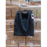 21 x Deluxe Banner Black Skirts in Various Sizes. RRP £15.84 each. - R14