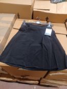 70 x Deluxe Banner Black Skirts in Various Sizes. RRP £15.84 each. - R14