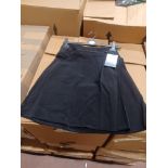 70 x Deluxe Banner Black Skirts in Various Sizes. RRP £15.84 each. - R14