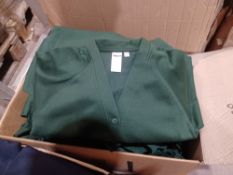 37 x Soft Cotton Fleeced Premium Cardigans in Green in mixed sizes . RRP £19.81 each - R14