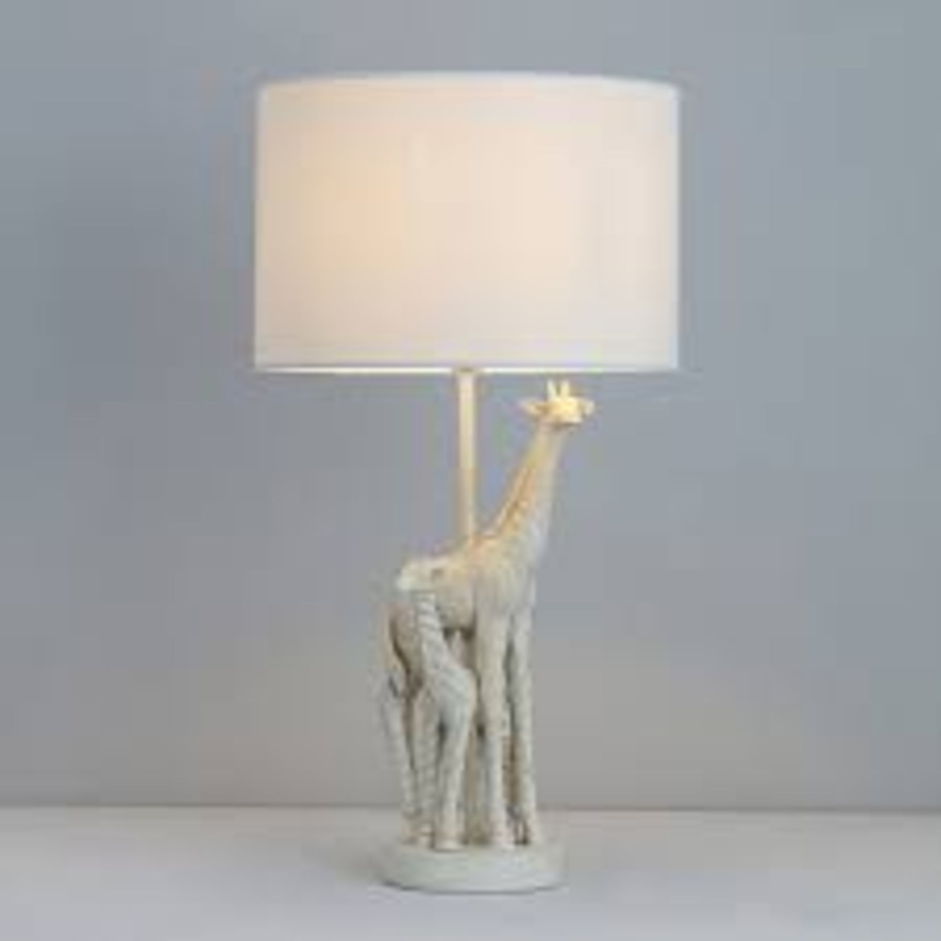 Inlight Metis Giraffe Ivory Table light - PW. This on-trend ivory table lamp features a mother and