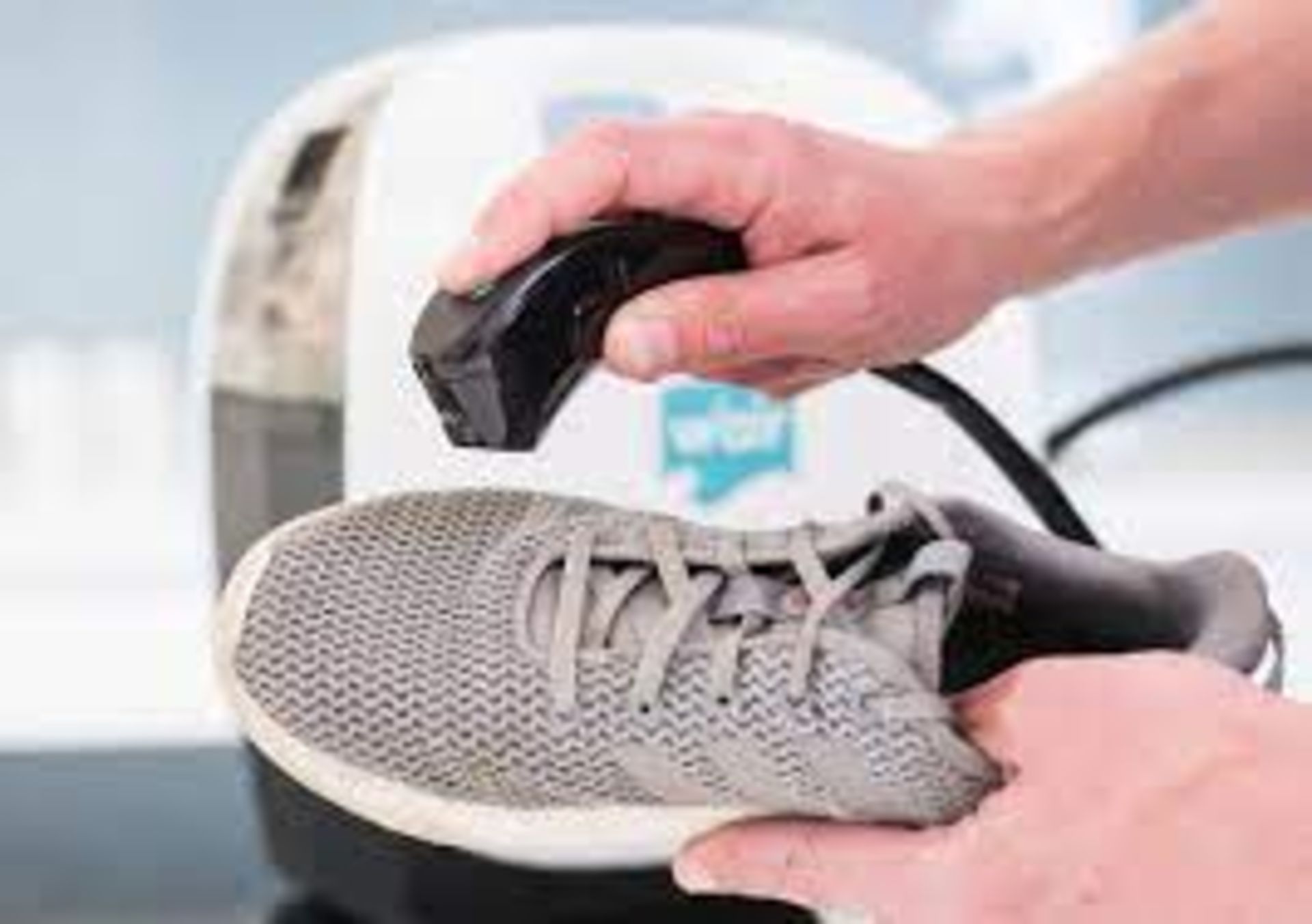 5 X BRAND NEW W'AIR SNEAKER CLEANING SYSTEMS RRP £299, The w'air uses hydrodynamic technology