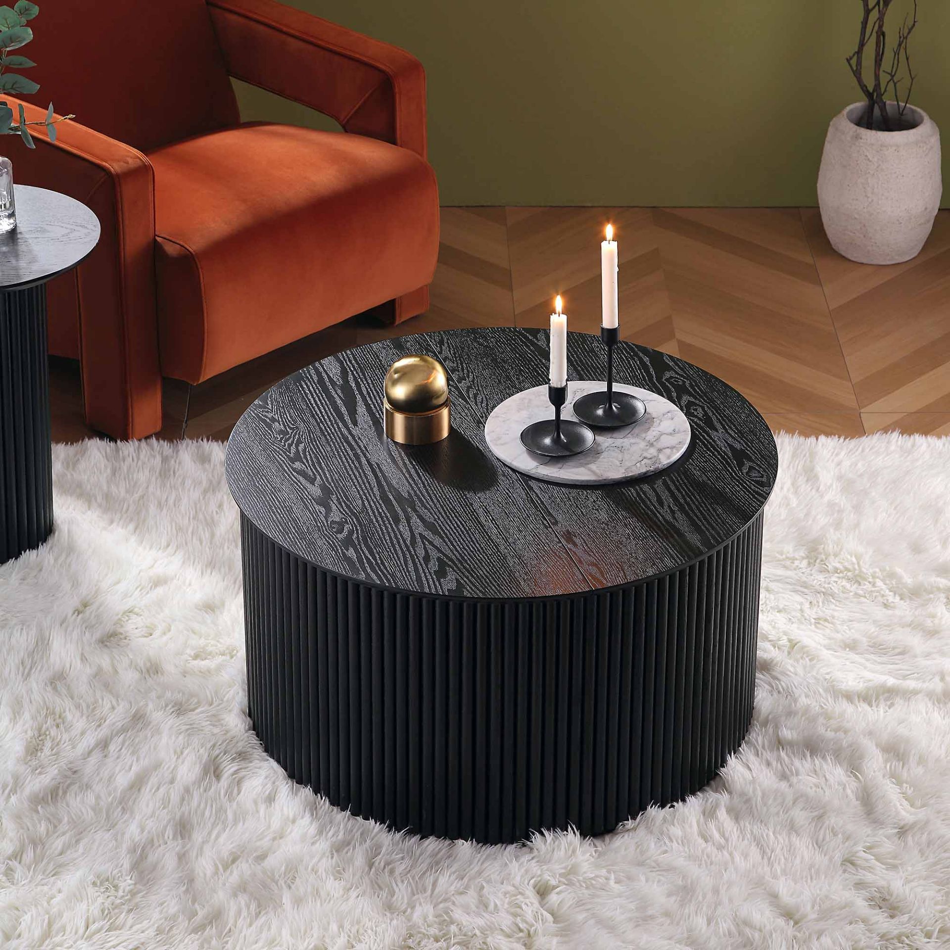 Maru Oak Round Coffee Table with Storage, Black. - R14. RRP £319.99. Featuring fluted base made from