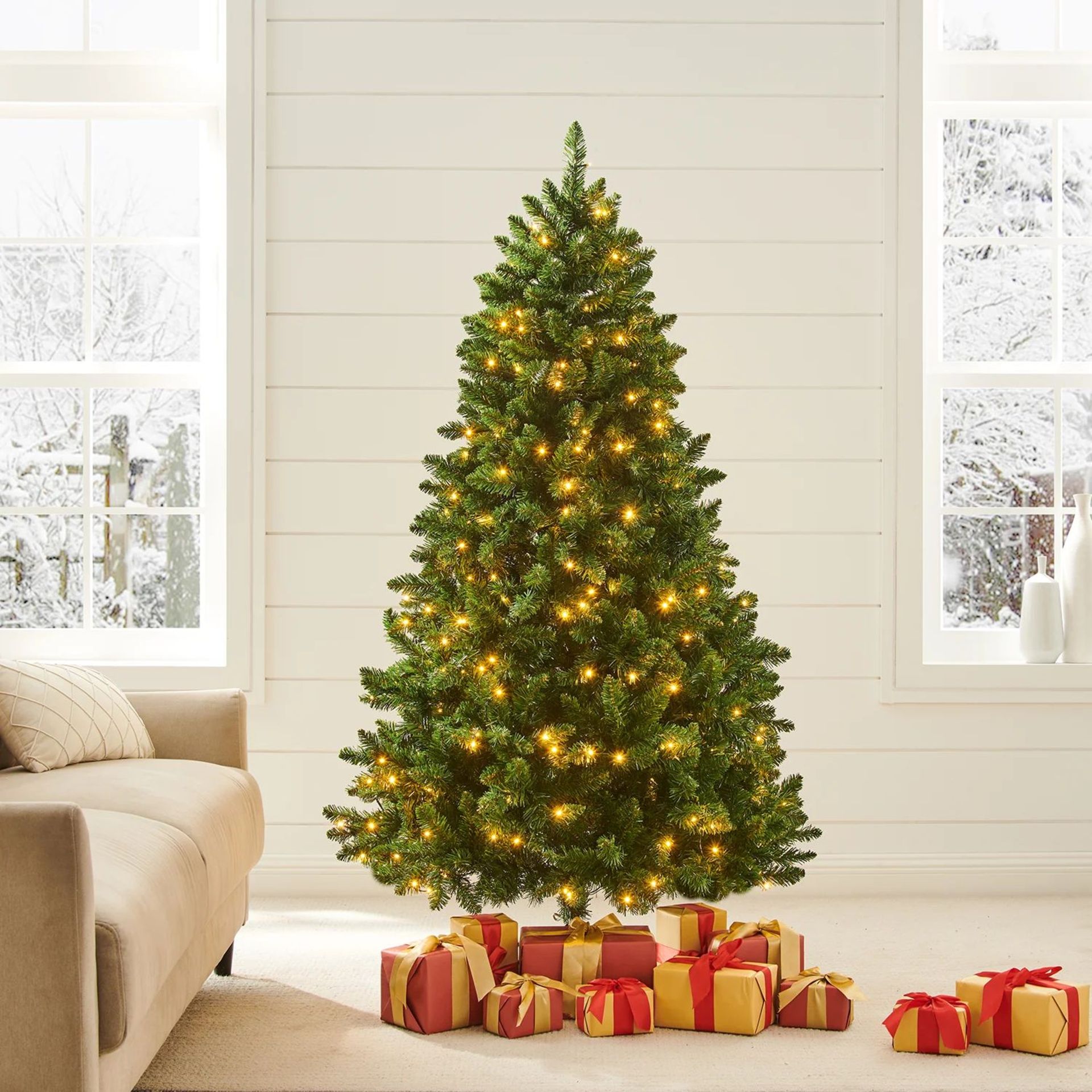 Pre-lit Artificial Green Spruce Christmas Tree with Warm White LED Lights. -R14. 6FT.