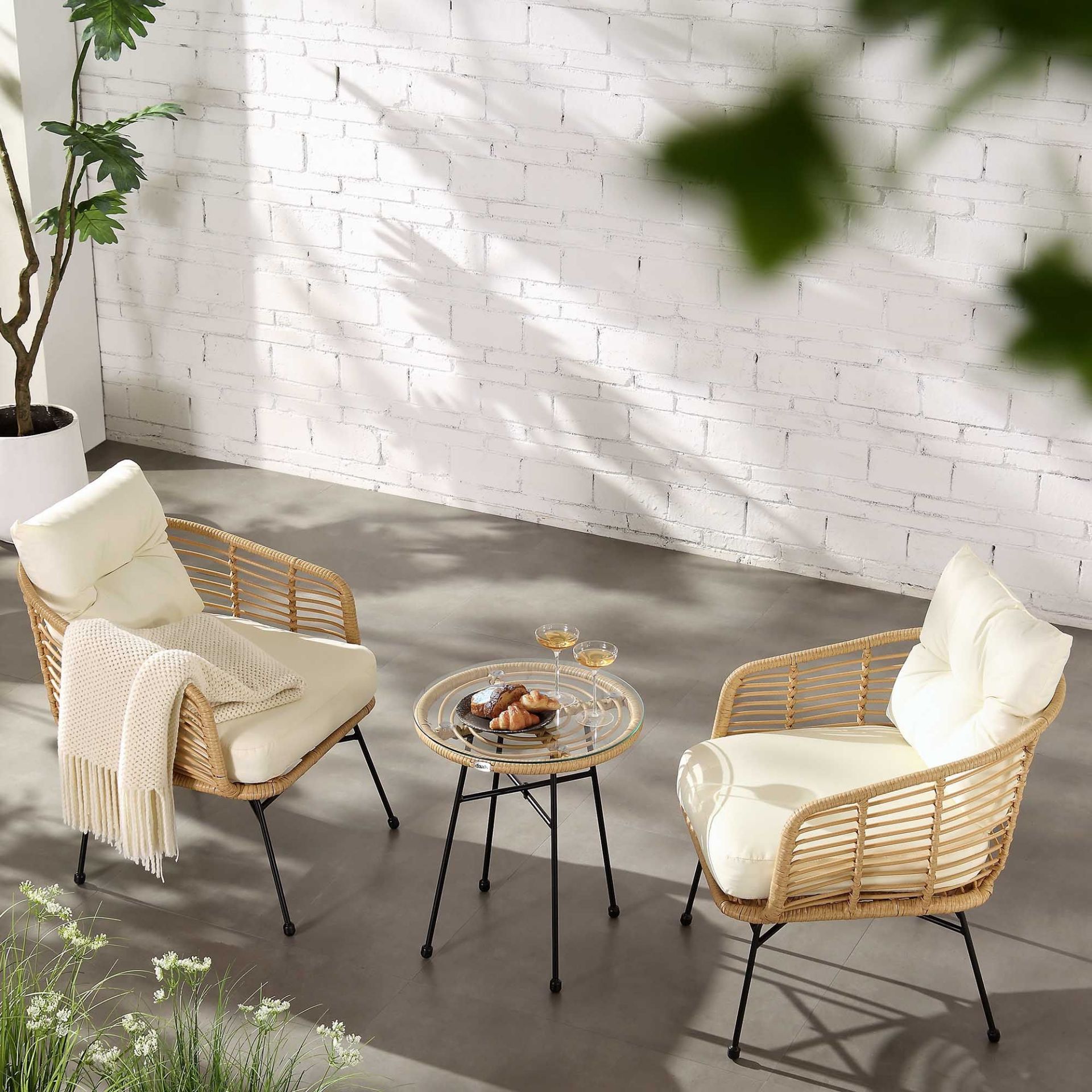 St Loy Natural Rattan Bistro Set with Table - R14. RRP £499.99. Made from handwoven rattan effect PE