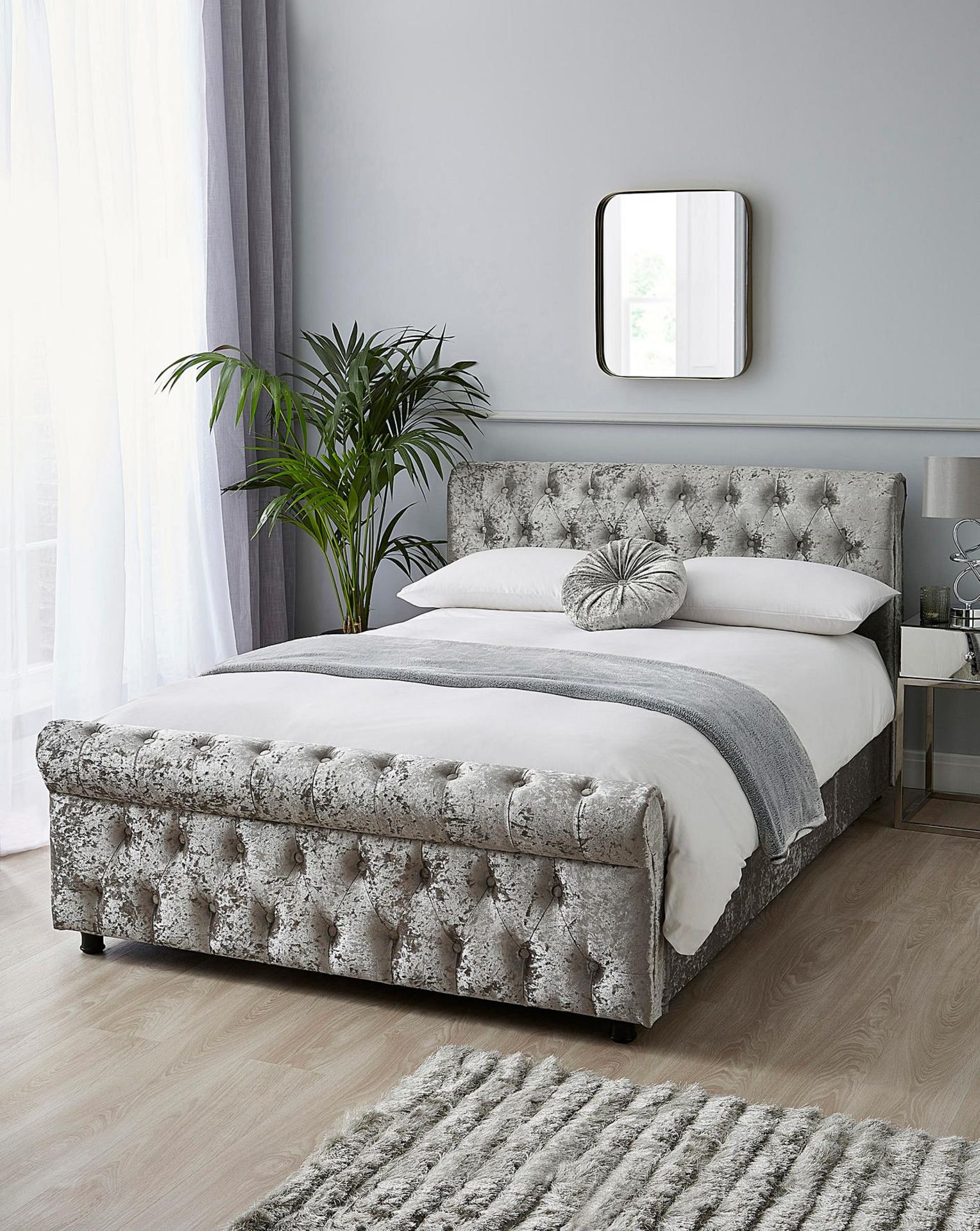 NEW & BOXED KINGSTON Crushed Velvet Bed Frame with 2 Storage Drawers - SILVER. RRP £549. The