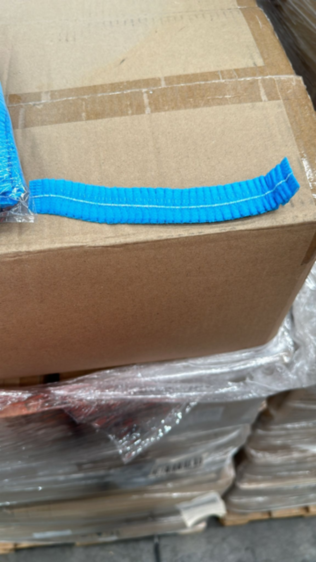 PALLET TO CONTAIN 36 X BRAND NEW PACKS OF 2000 BLUE NON WOVEN CLIP CAPS EXP NOV 2023 - Image 3 of 4