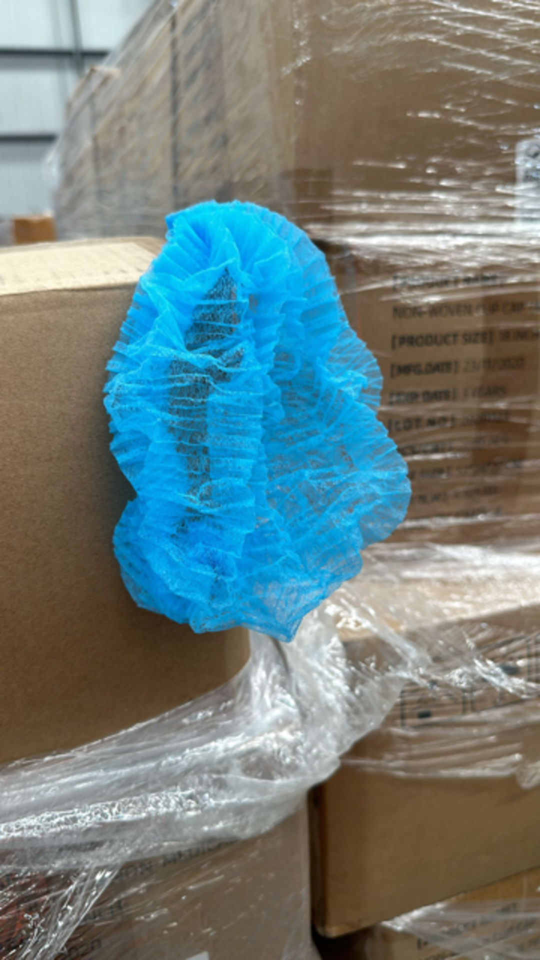 PALLET TO CONTAIN 36 X BRAND NEW PACKS OF 2000 BLUE NON WOVEN CLIP CAPS EXP NOV 2023 - Image 4 of 4