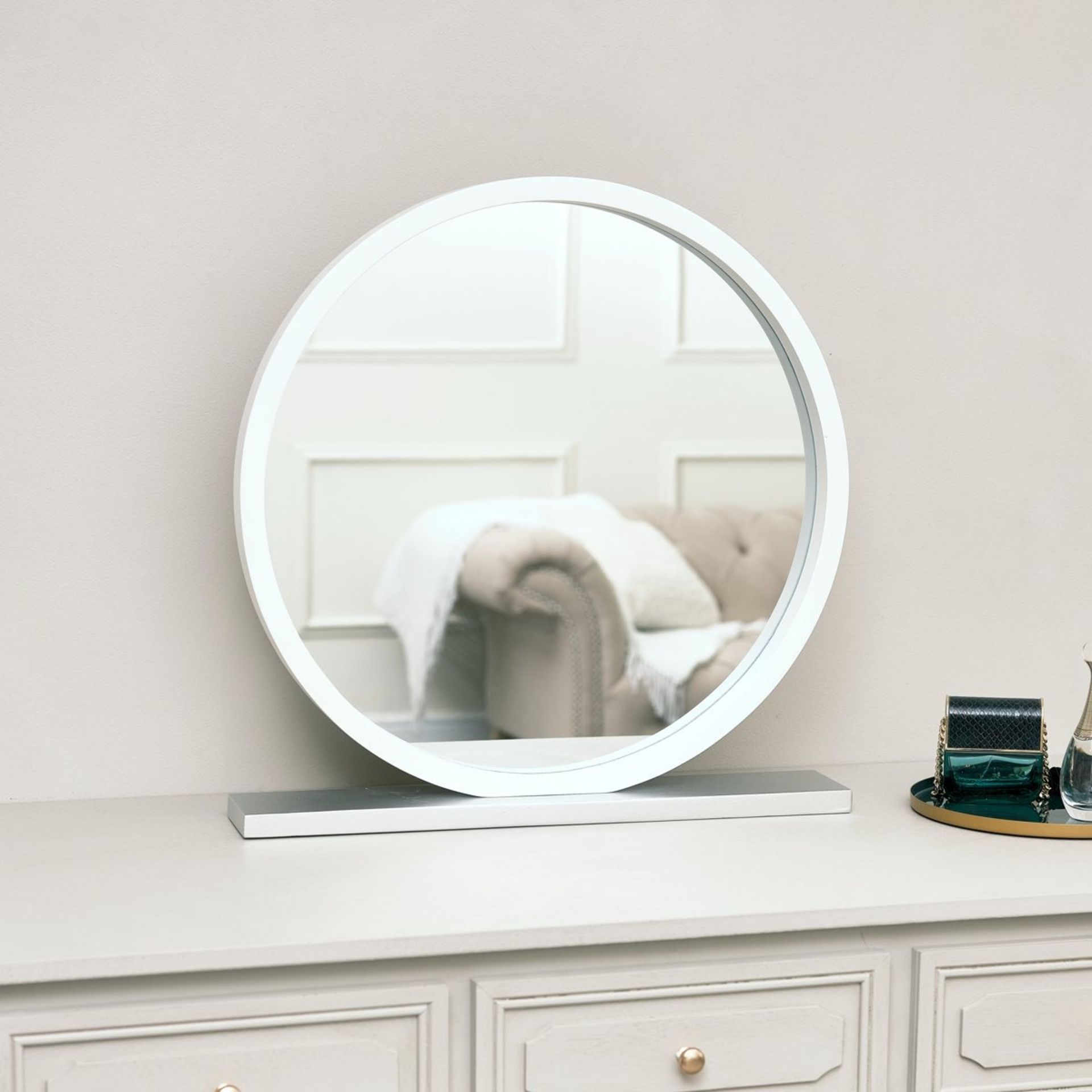 Round White & Silver Freestanding Table Top Mirror - ER48 *Design May Vary