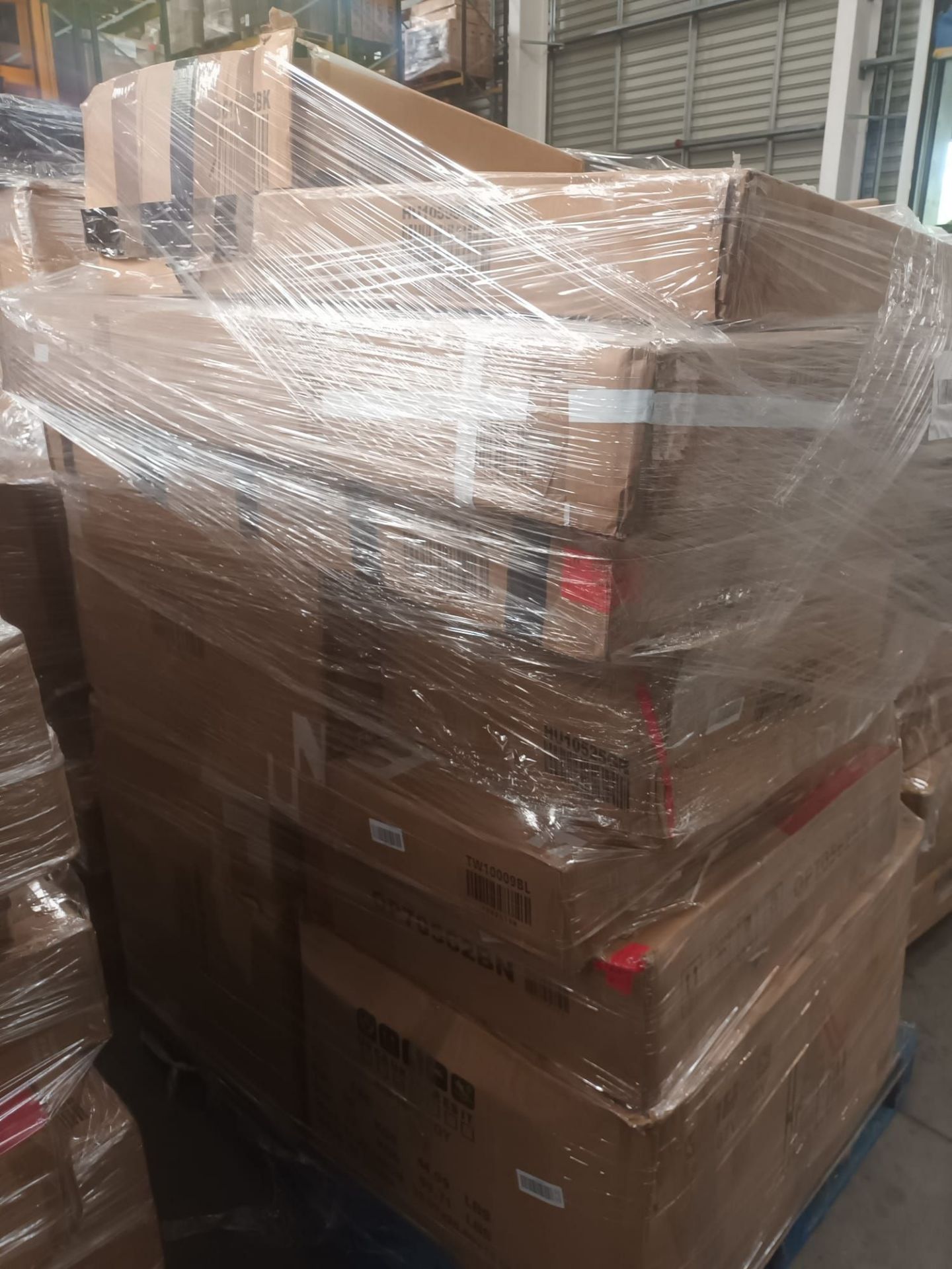 Large Pallet of Unchecked Mainly Boxed Courier Returns. These Are Unchecked & May Include: Power - Bild 55 aus 67