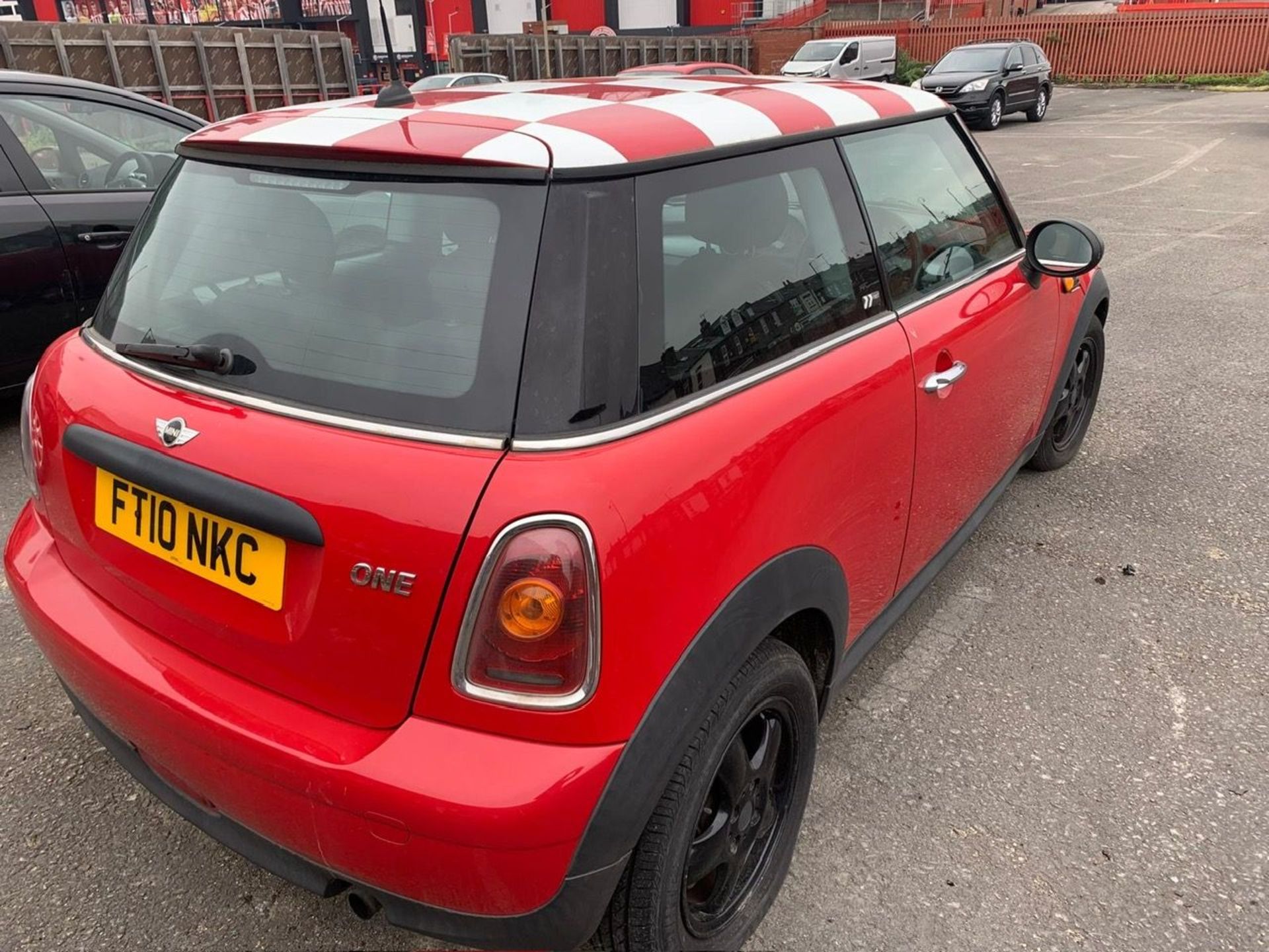 FT10 NKC MINI MINI  RED  PETROL  MOT: 31.10.24 First Registration: 23.06.10 - Image 2 of 5