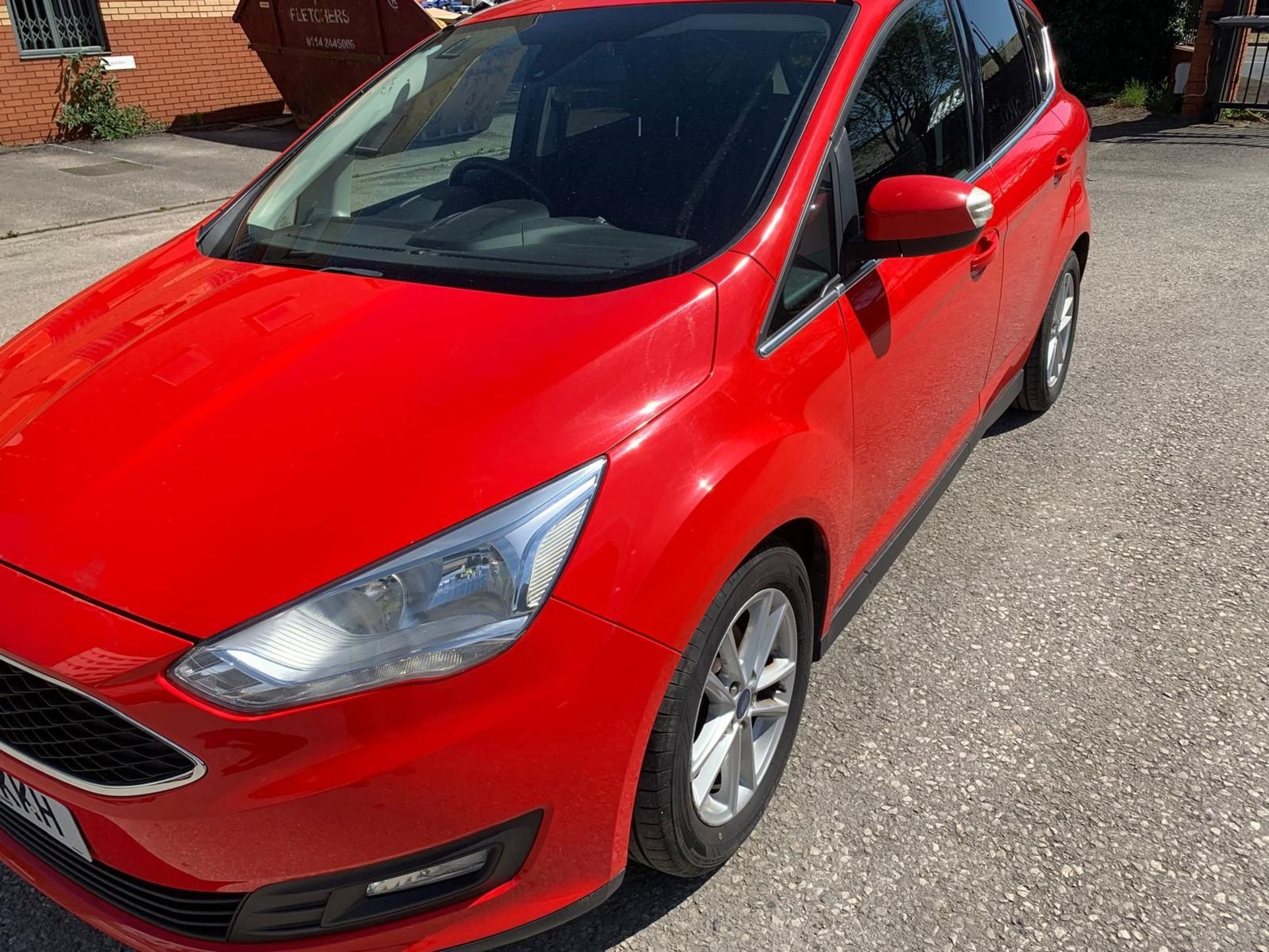WR17 KKH FORD C-MAX. MOT Expiry: 09/10/2024 First Registered 31/03/2017 Petrol, Red - Image 5 of 10