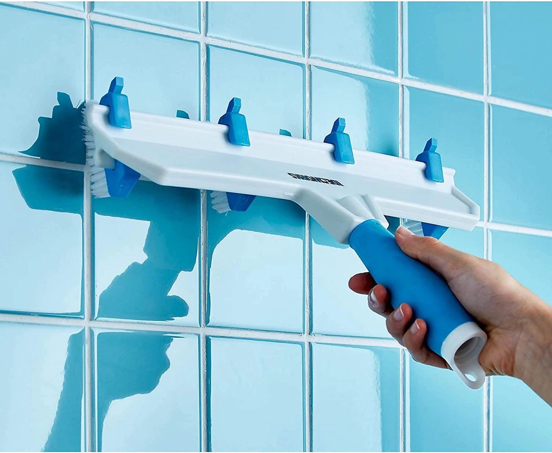 20 X BRAND NEW ADJUSTABLE HANDHELD GROUT CLEANING TOOLWITH SOFT GRIP HANDLE AND 8 MINI BRUSH HEADS - Image 2 of 3