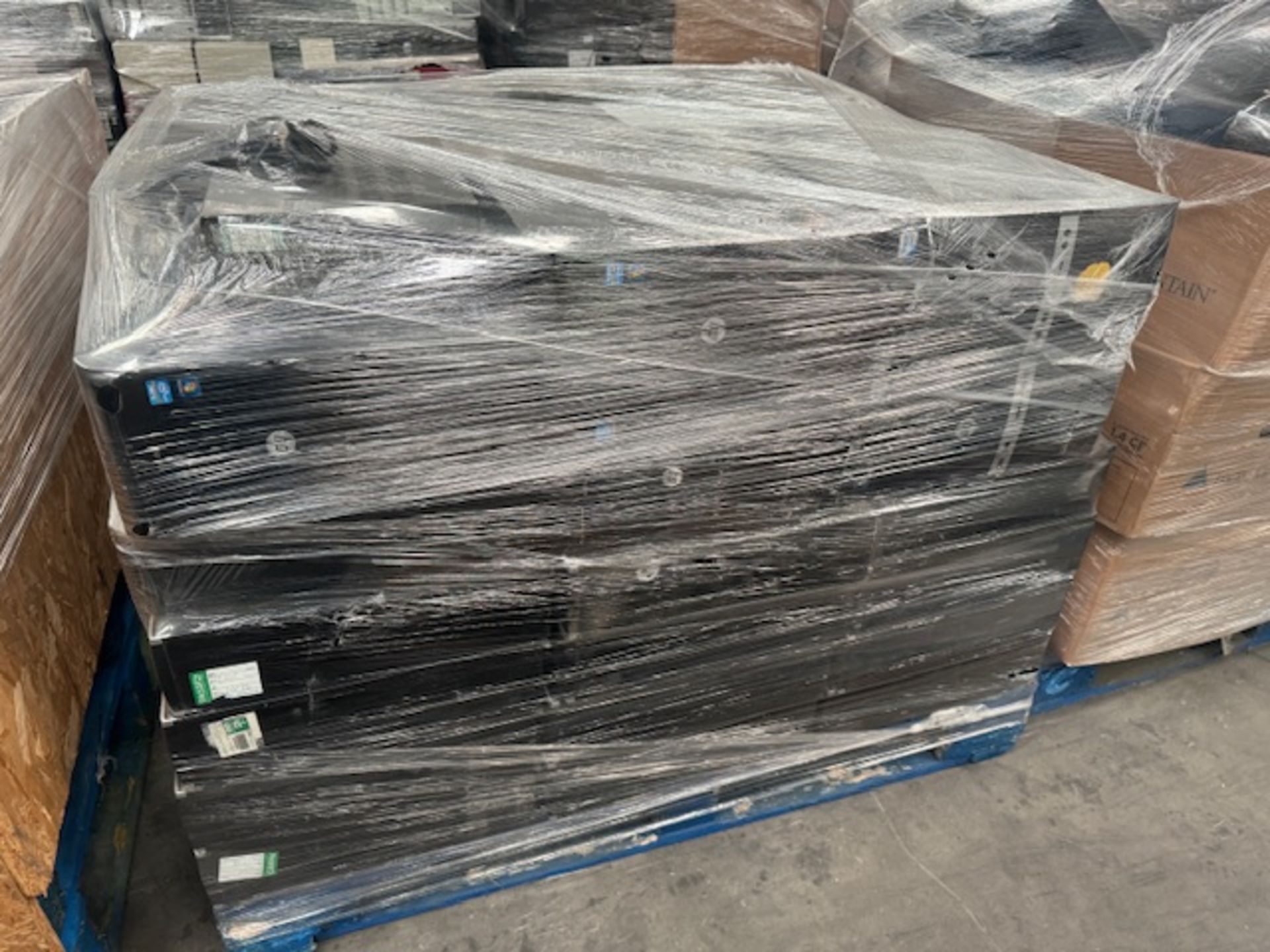 IT PALLET LOT INCLUDING APPROX 70 X AMPLIFIERS IN VARIOUS BRANDS AND SPEC INCLUDING HP, RETAIL - Image 2 of 3