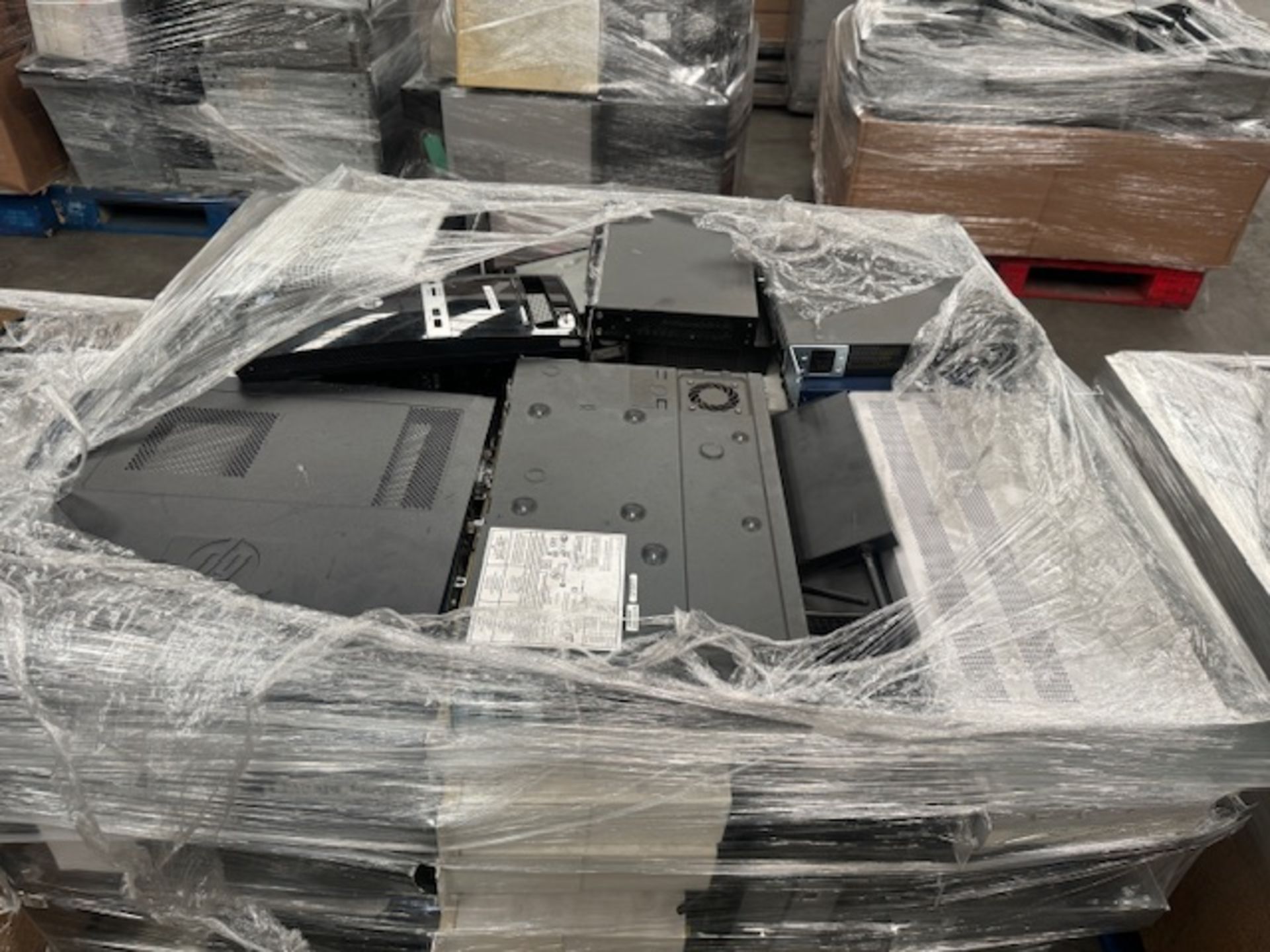 IT PALLET LOT INCLUDING CISCO ROUTERS, LENOVO PC COMPUTERS, AMPLIFIERS ETC COST NEW 16K - Image 3 of 3