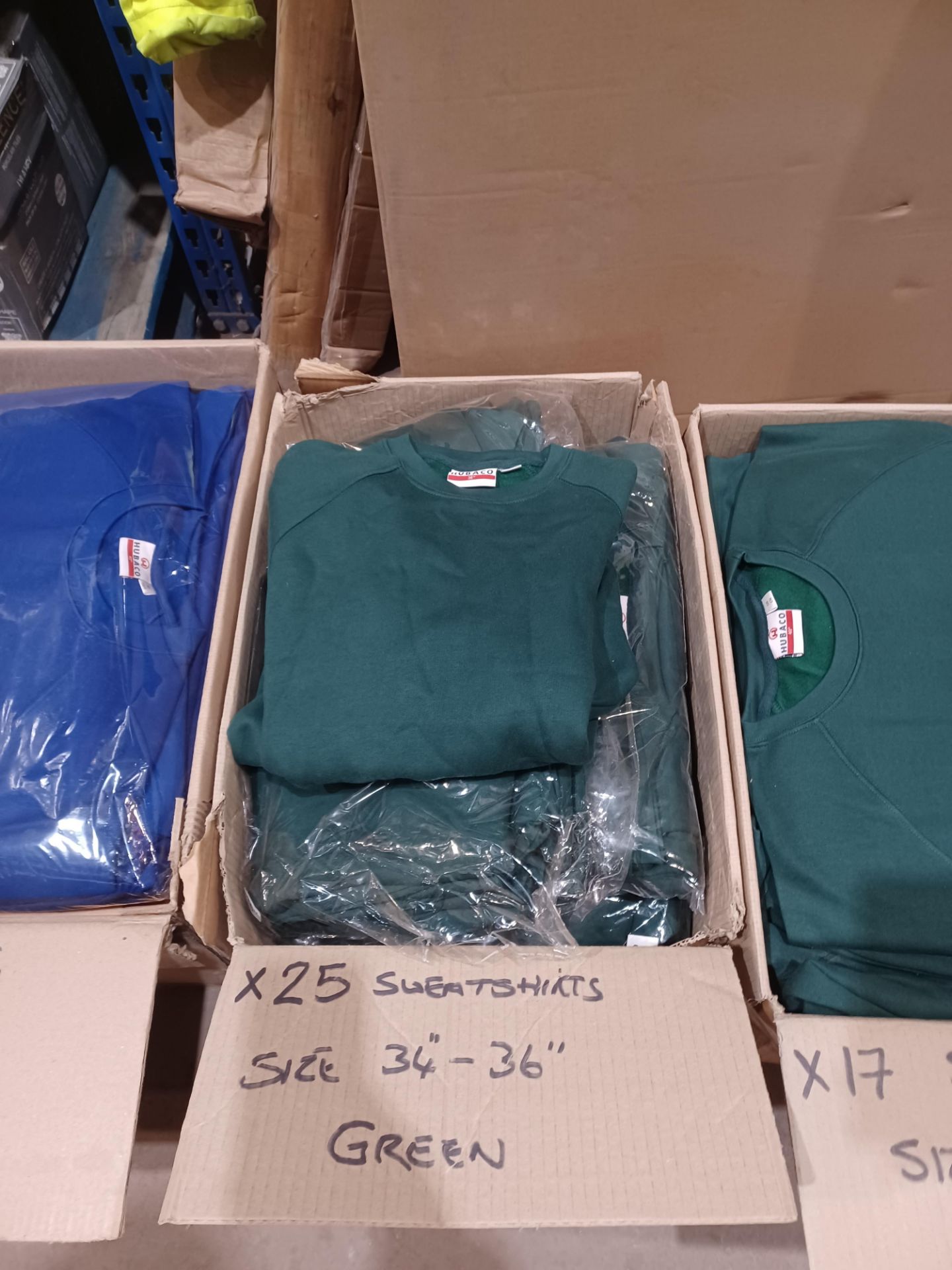 25 x Premium Soft Fleeced Sweatshirts in Size 34-36" - R14. RRP £14.51 each