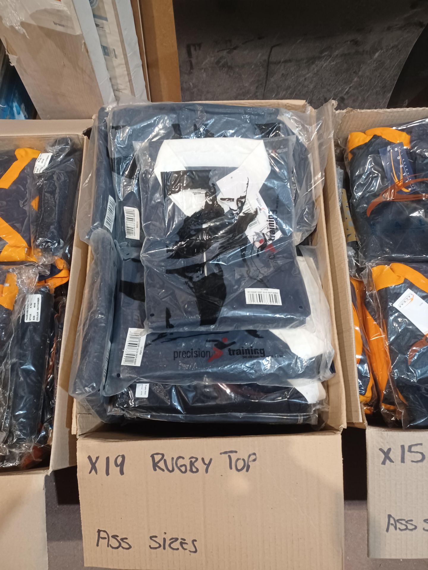 19 x Premium Sports Rugby Tops in Assorted Sizes & Black- R14. RRP £19.55 each.