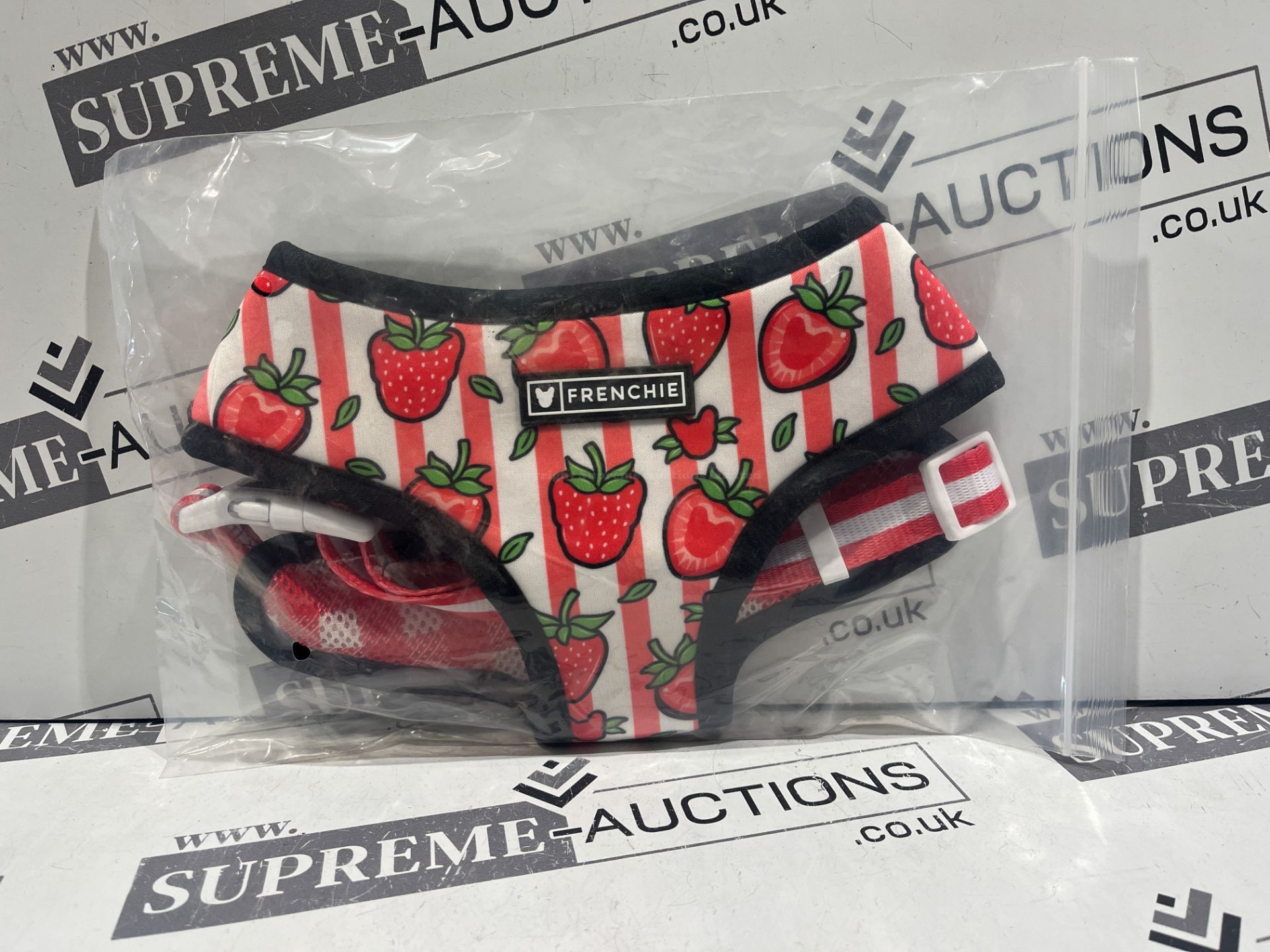 16 X BRAND NEW FRENCHIE BULLDOG PREMIUM STRAWBERRIES DUO REVERSIBLE HARNESSES (SIZES MAY VARY)