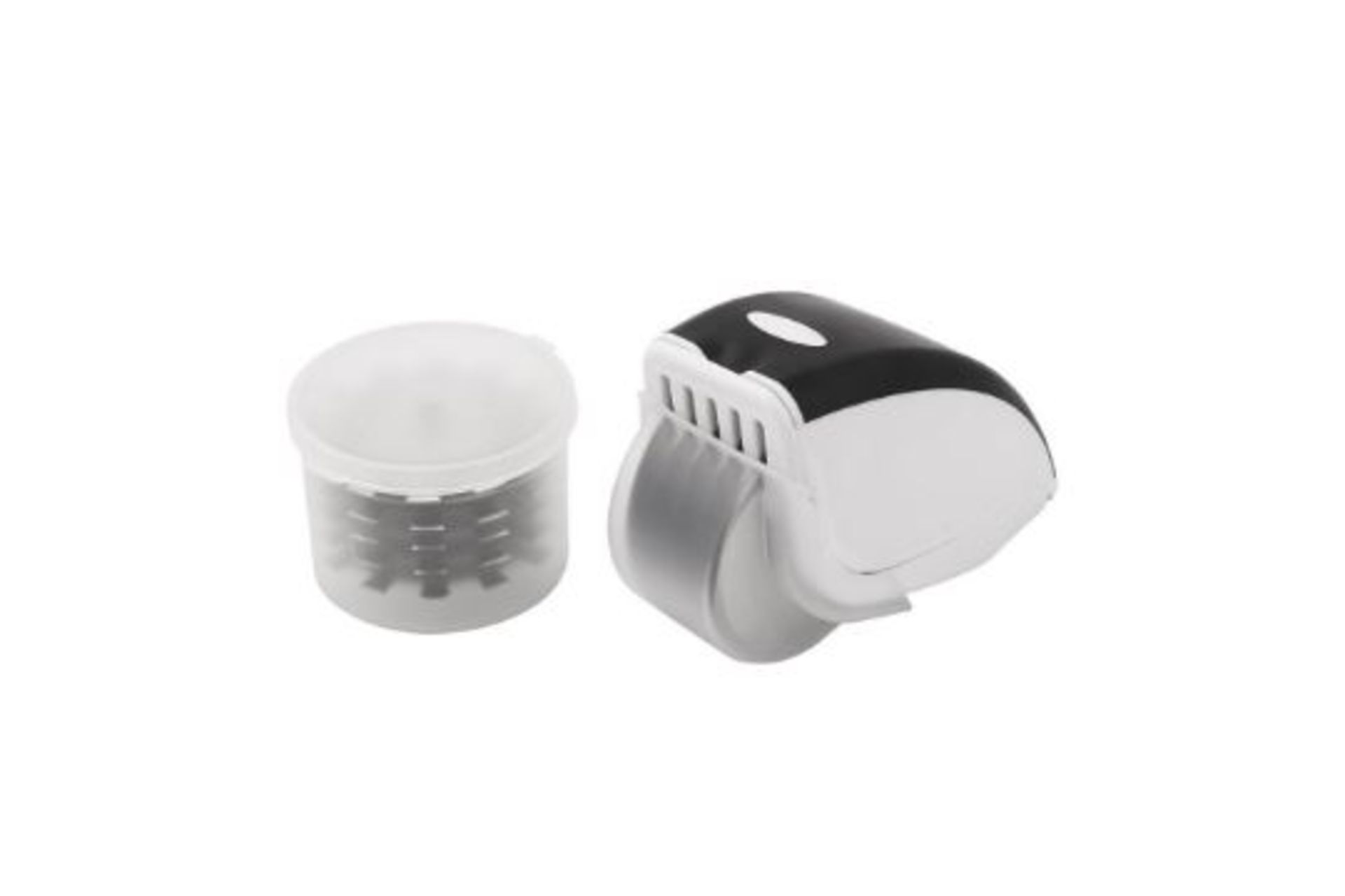 30 X BRAND NEW HANDY GOURMET WHITE AND BLACK ROLLER, MINCER AND TENDERIZER RRP £22 EACH DB