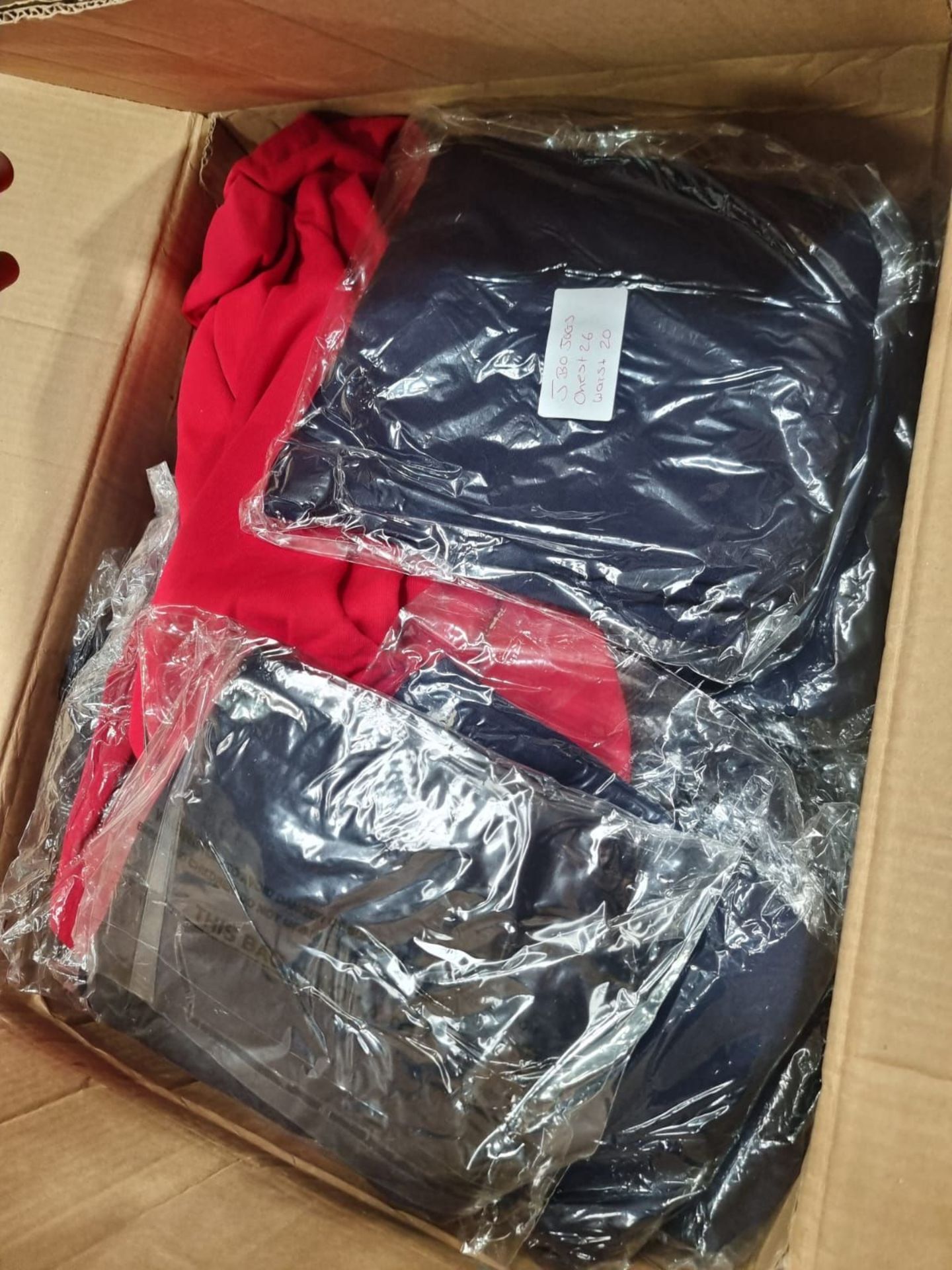 PALLET TO CONTAIN A LARGE QUANTITY OF NEW CLOTHING GOODS. MAY INCLUDE ITEMS SUCH AS: T-SHIRTS, - Image 3 of 28