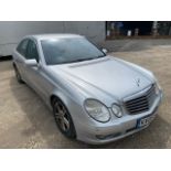 KV09 HLP MERCEDES-BENZ E Silver Diesel First Registration : 27.03. 09 Mileage: 161,146 1 X KEY