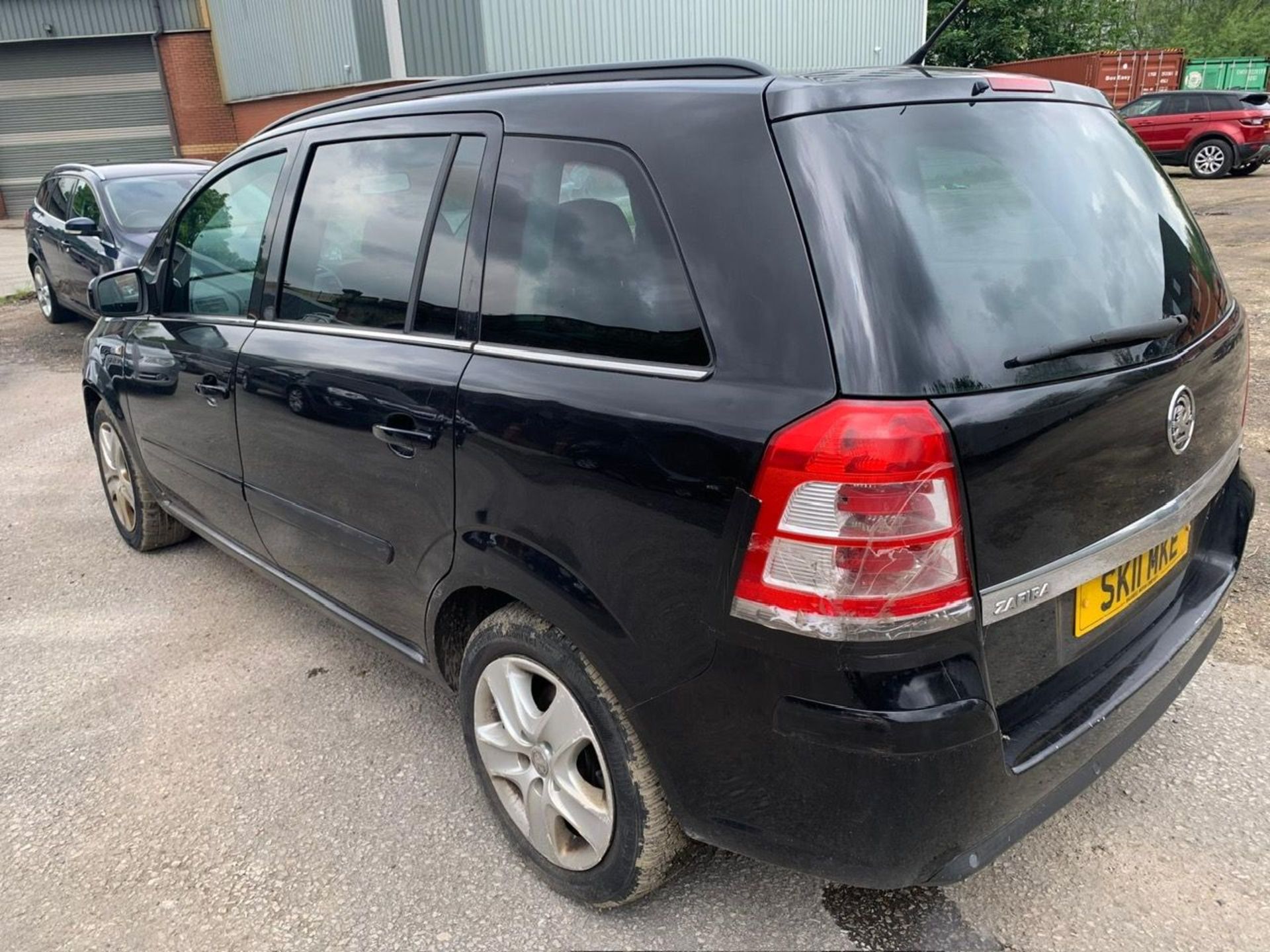 SK11 MKE VAUXHALL ZAFIRA Black Petrol First Registration: 07.03.11 Mot: 21.12.24 Mileage: 101,548 - Image 6 of 10