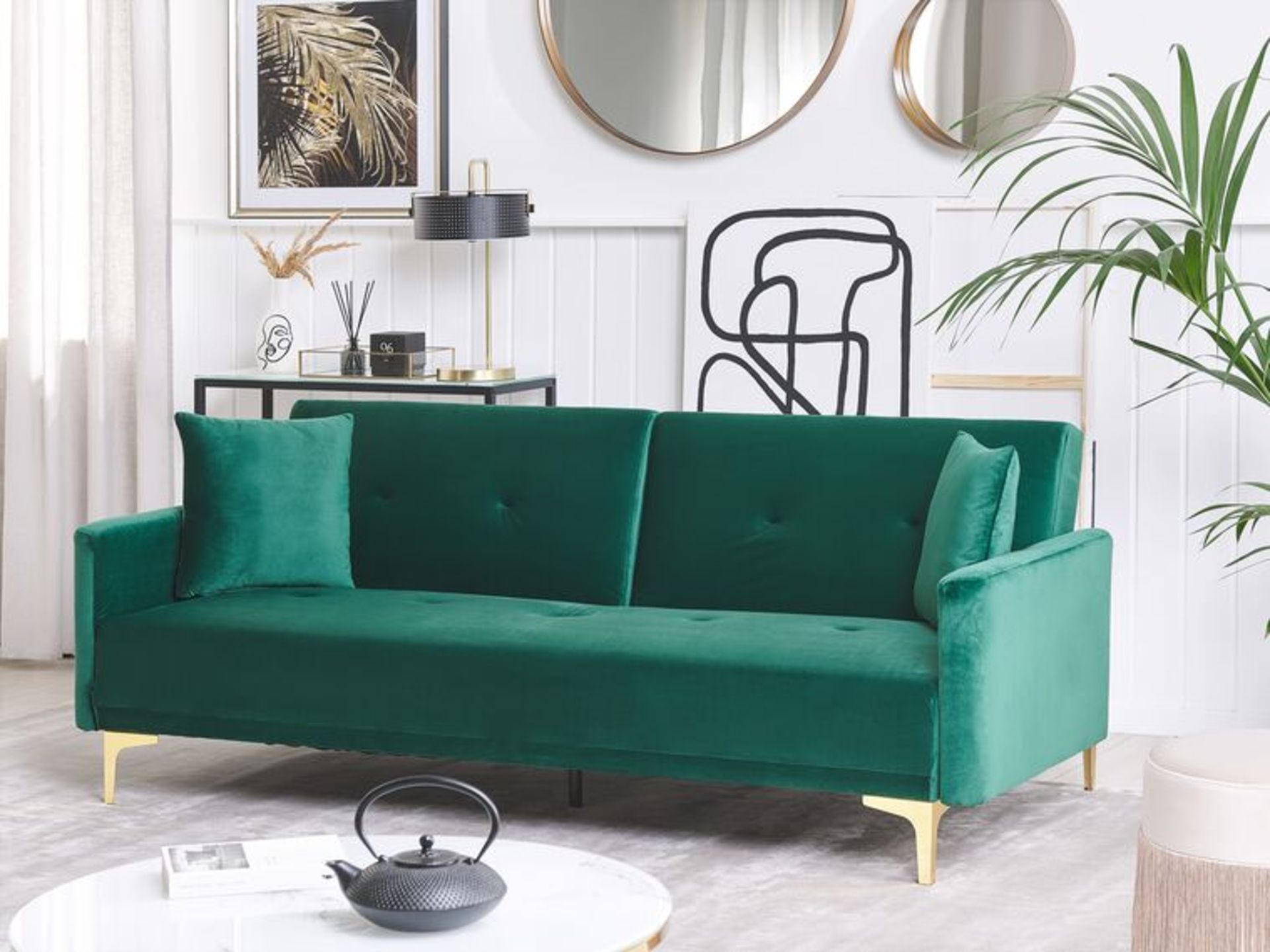 Lucan Velvet Sofa Bed Green. - R14. RRP £699.99. This living room sofa bed is both stylish and - Image 2 of 3