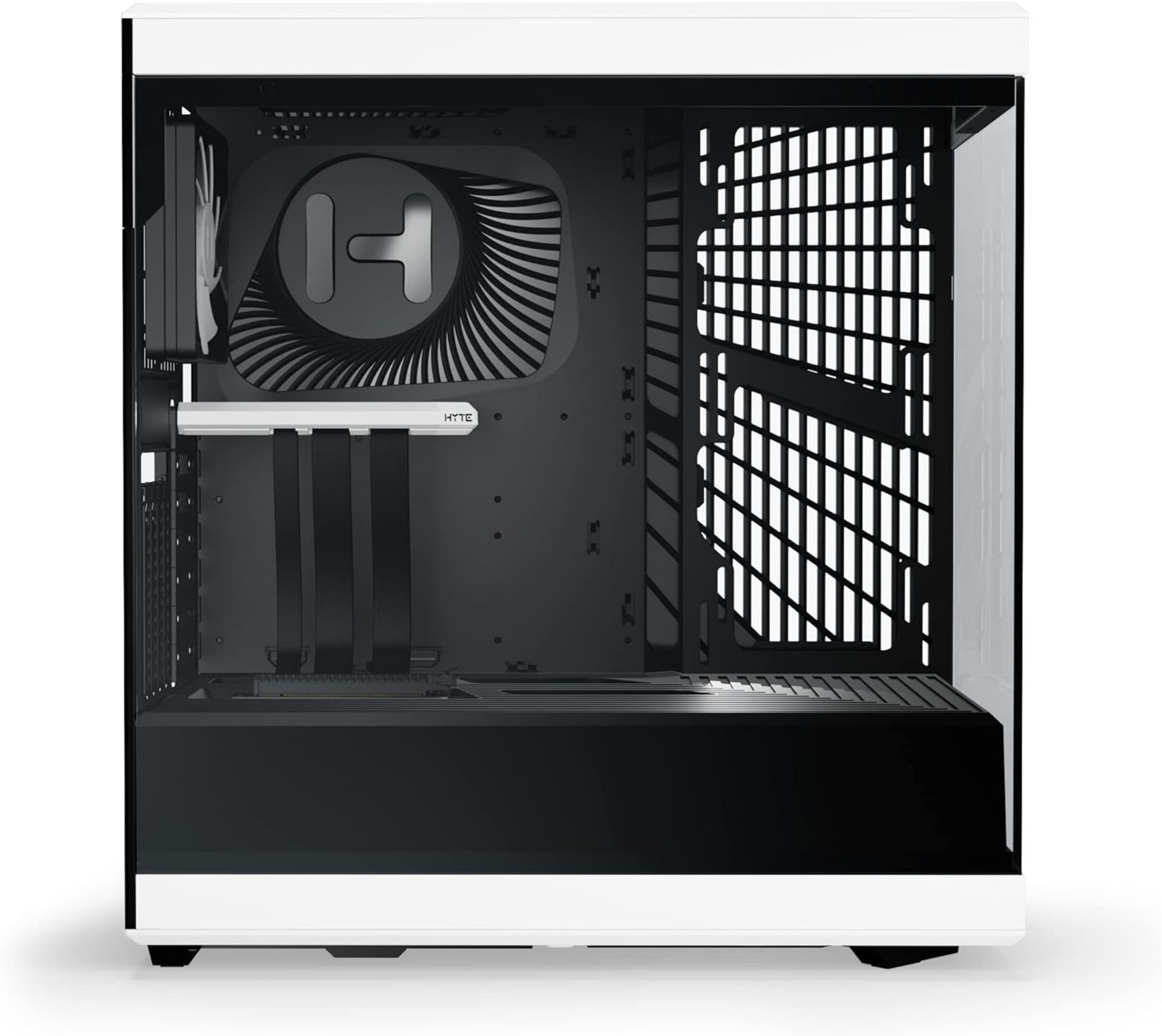 NEW & BOXED HYTE Y40 Mid-Tower ATX Case - Black & White. RRP £159.98. (R15R). The HYTE Y40 Mid-Tower - Image 4 of 6