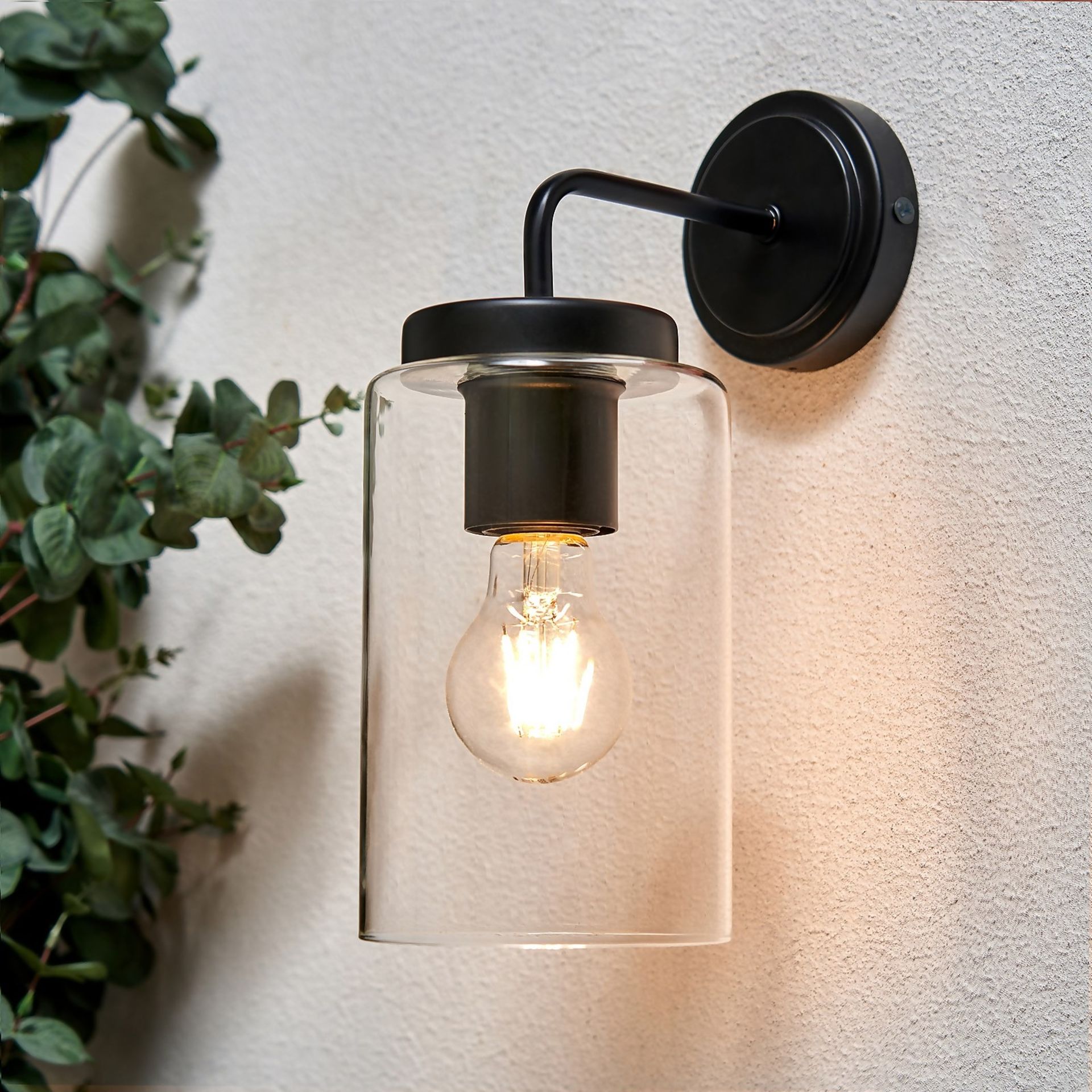 Clifton Outdoor Wall Light - Black - ER26