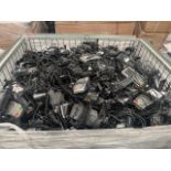 IT PALLET TO CONTAIN APPROX 800 X PDQ CARD MACHINES INCLUDING VERIFONE VX820 ETC