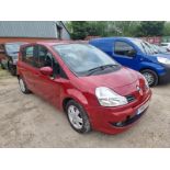 YN10 KYG RENAULT MODUS RED DIESEL  First registration: 24.03.10 Mileage: 97,449 Last service