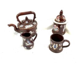 Selection of bargeware pieces to include a kettle, sugar jar, jug and cup