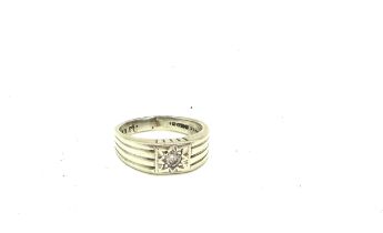 9ct white gold and diamond ring, makers mark WW&S, approximate weight 4.65g, ring size N/O